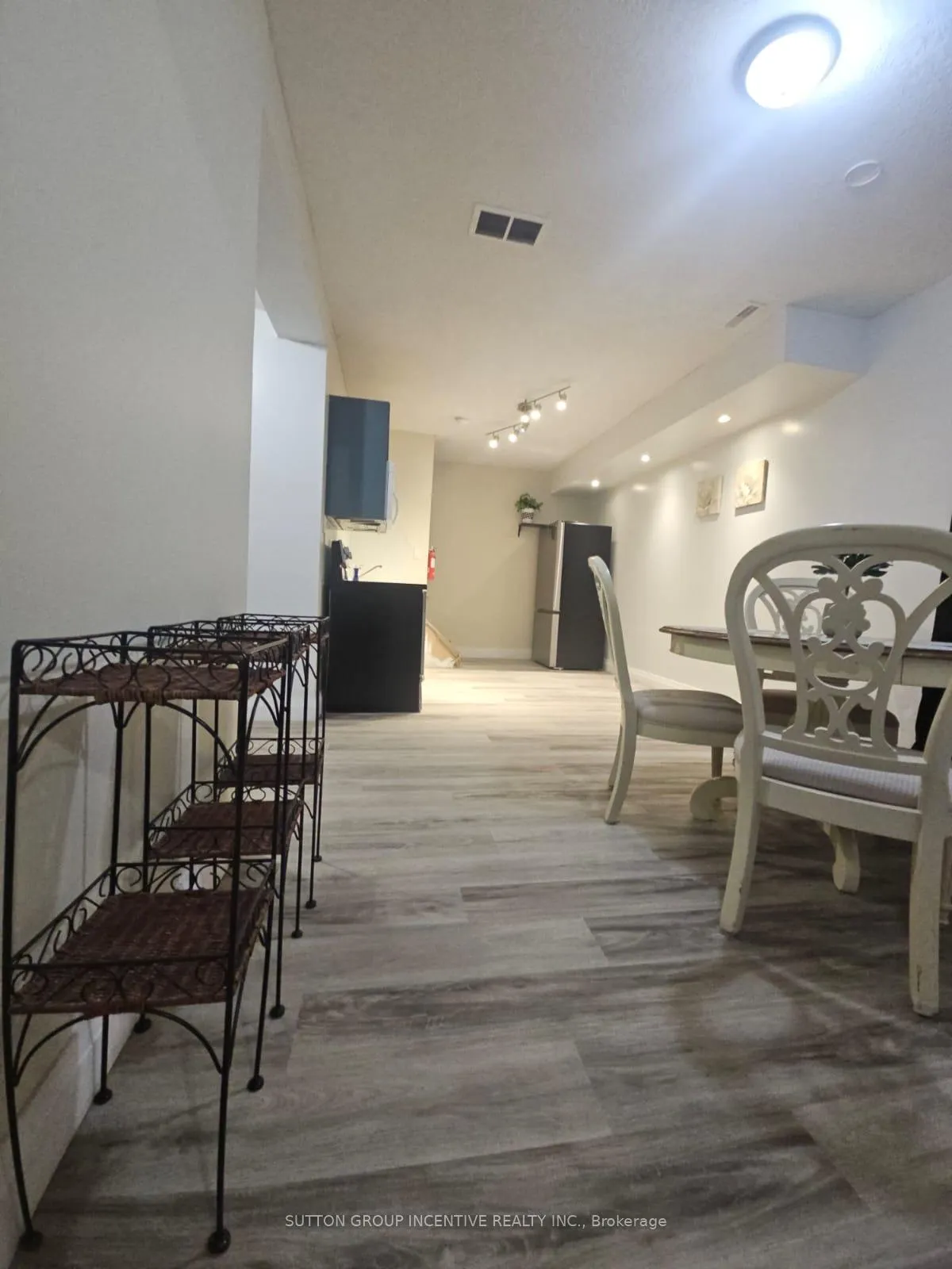 Photo 10 of Unit UNIT 2, 2091 25 Street, Innisfil, Alcona — HOMEH