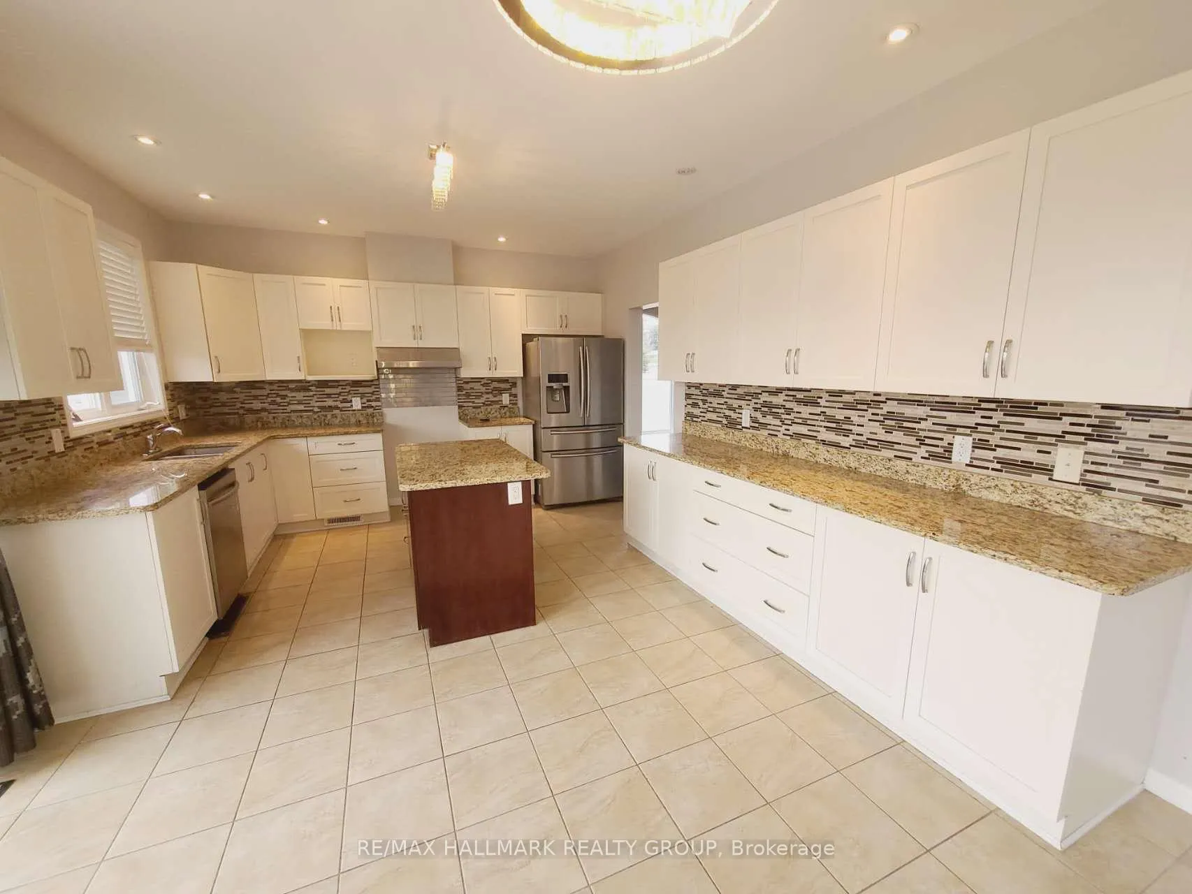 Photo 9 of 248 Huntsville Drive, Ottawa, Kanata - Kanata Lakes/Heritage Hills — HOMEH