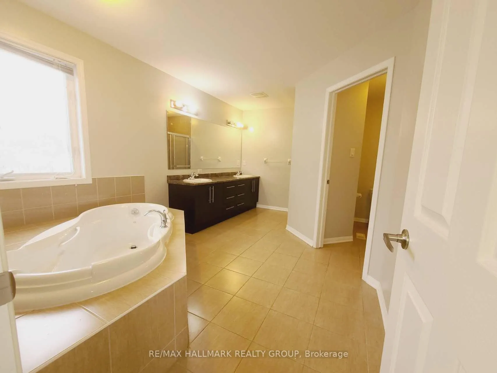Photo 13 of 248 Huntsville Drive, Ottawa, Kanata - Kanata Lakes/Heritage Hills — HOMEH