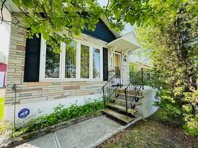 Photo 2 of 15 Poplar Crescent, Kapuskasing — HOMEH
