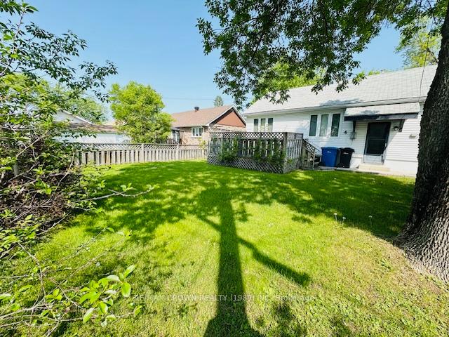 Photo 14 of 15 Poplar Crescent, Kapuskasing — HOMEH