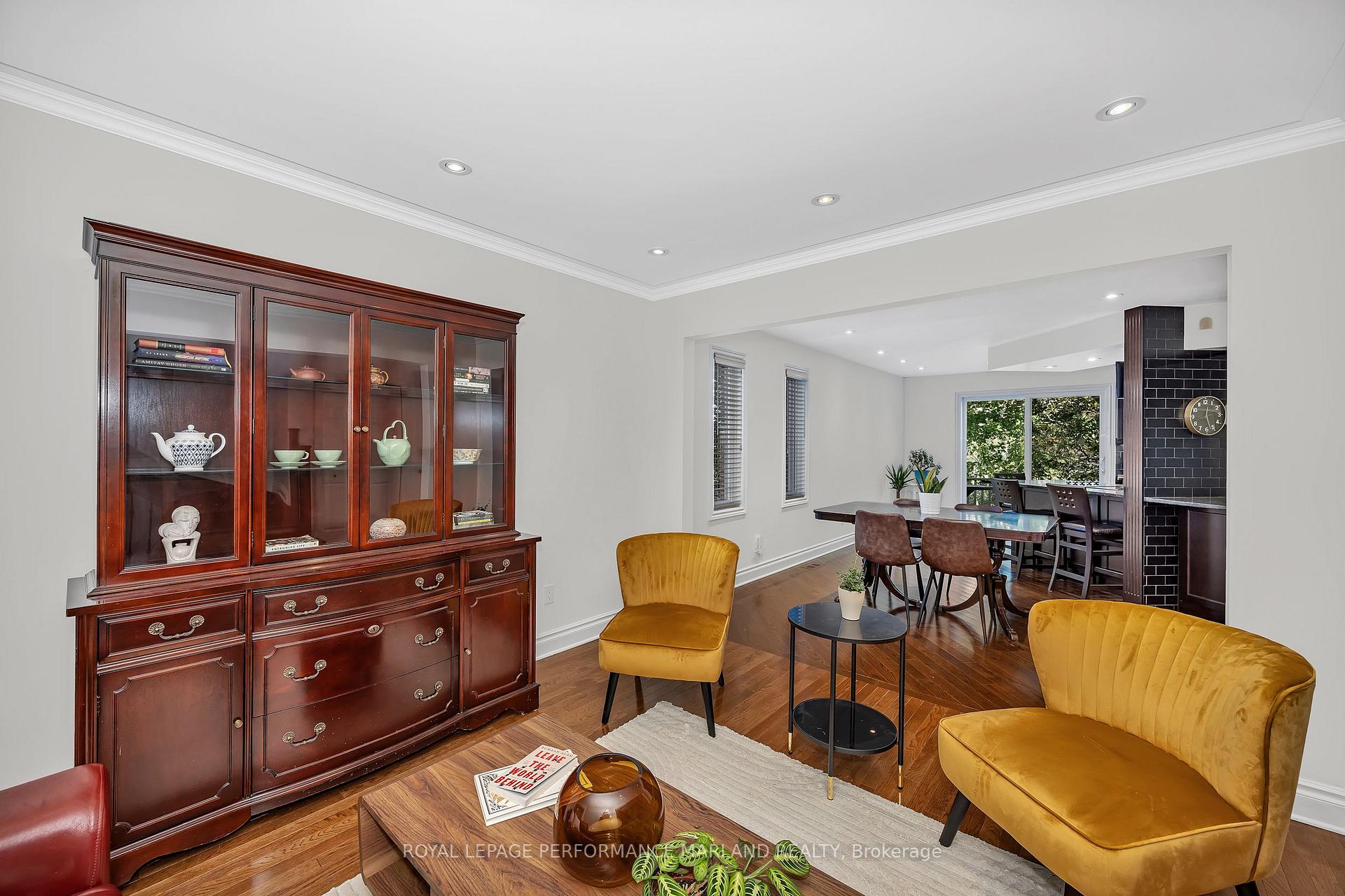 Photo 5 of 44 Ashpark Crescent, Ottawa, Hunt Club Park/Greenboro — HOMEH