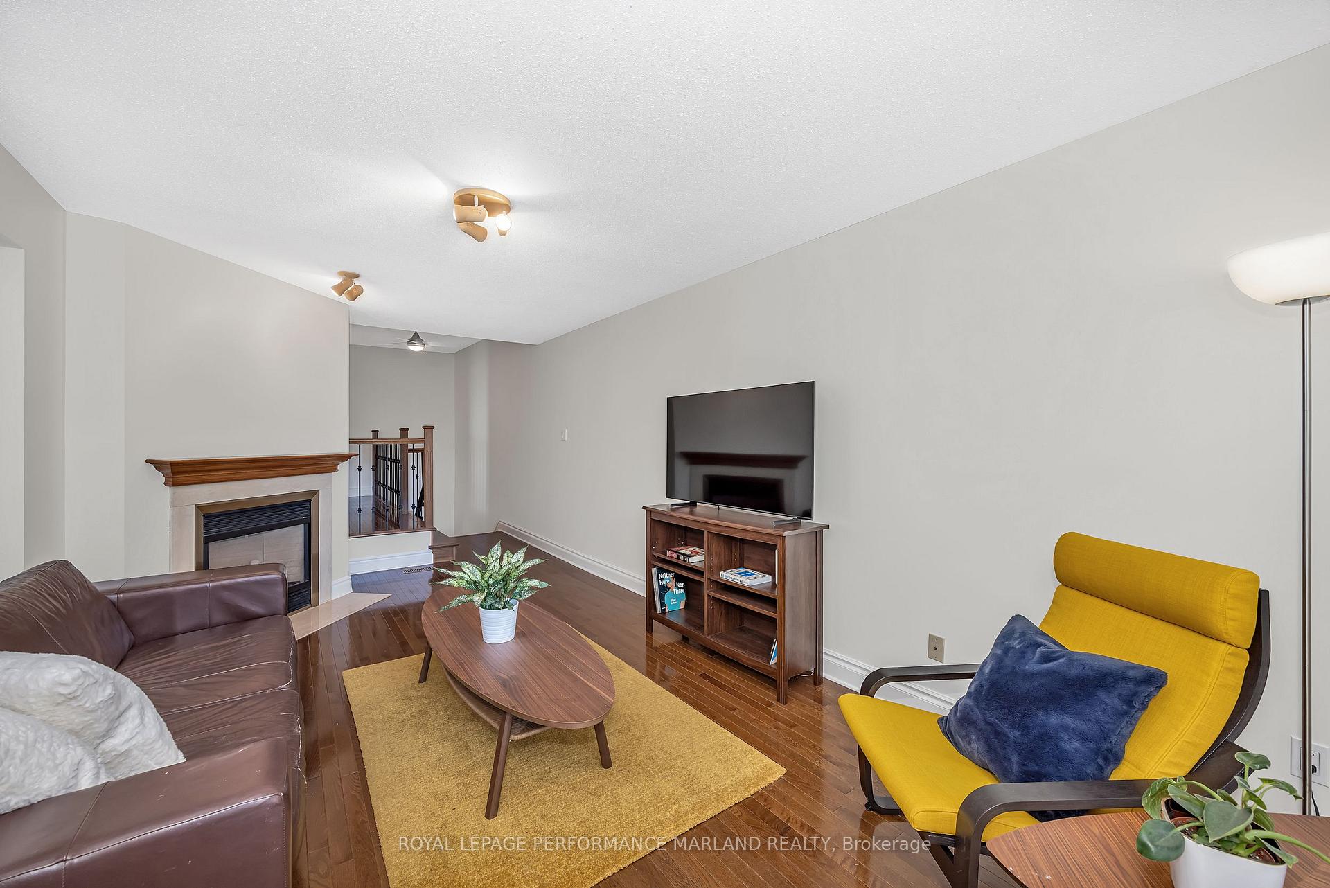 Photo 14 of 44 Ashpark Crescent, Ottawa, Hunt Club Park/Greenboro — HOMEH