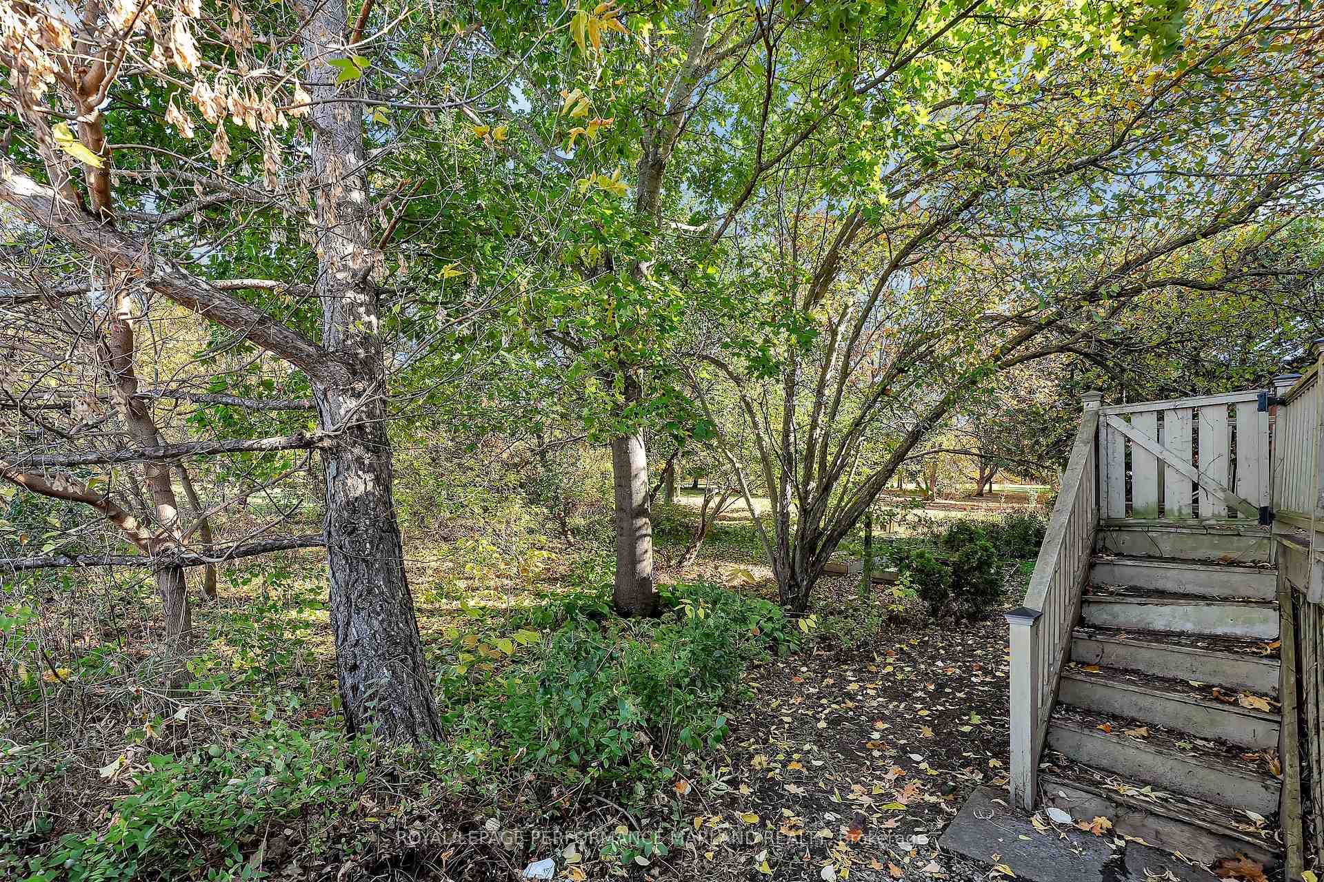 Photo 25 of 44 Ashpark Crescent, Ottawa, Hunt Club Park/Greenboro — HOMEH