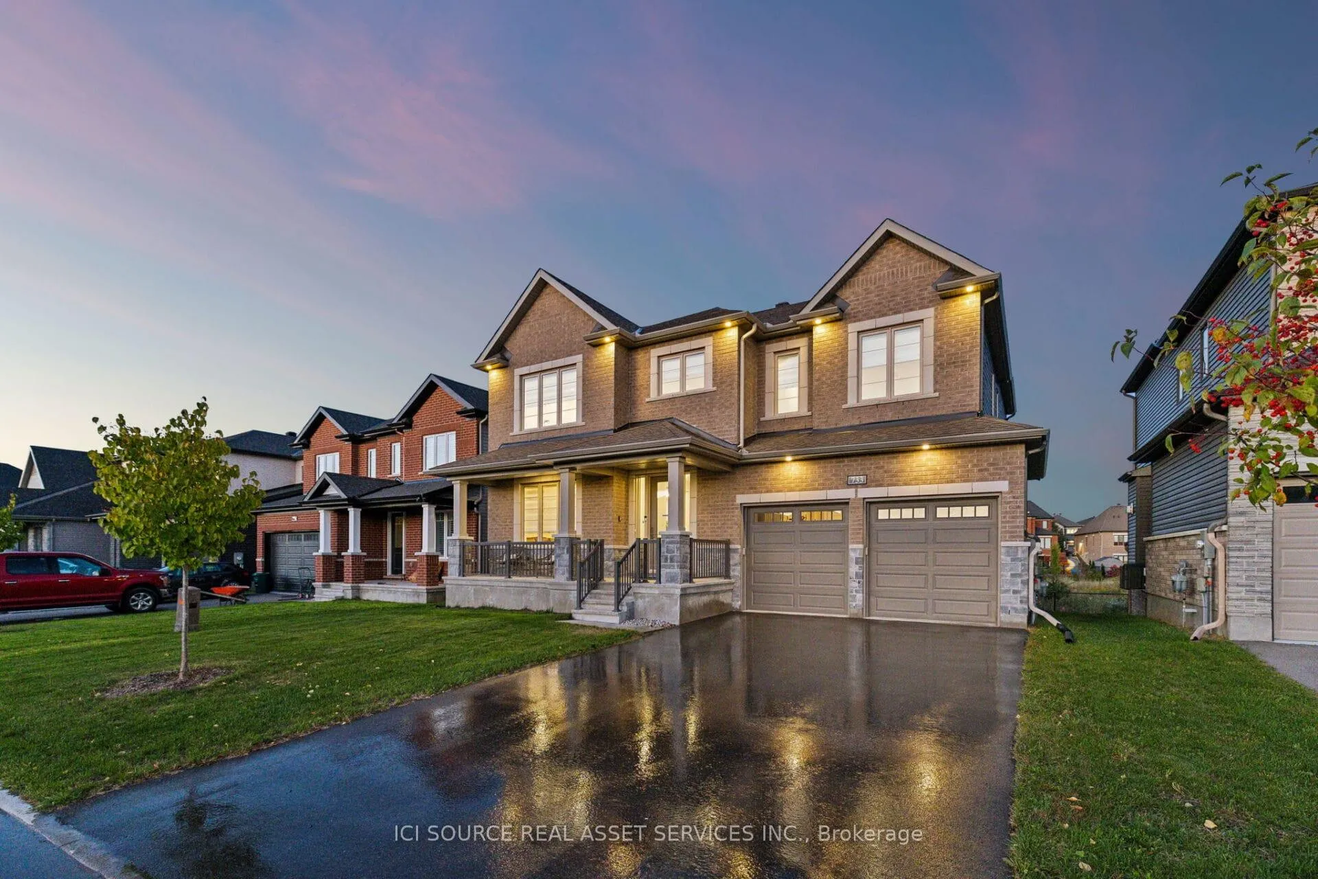 Photo 3 of Unit Upper, 733 Coast Circle, Ottawa, Mahogany Community — HOMEH