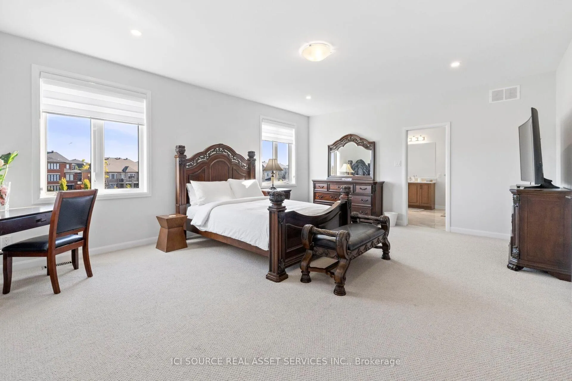 Photo 15 of Unit Upper, 733 Coast Circle, Ottawa, Mahogany Community — HOMEH