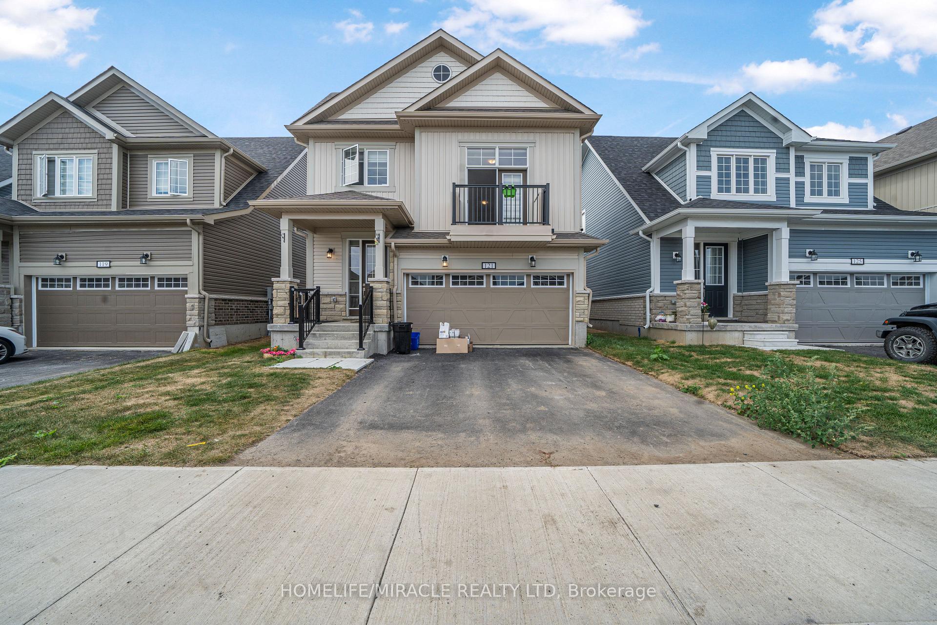 Front of 121 Oakmont Drive