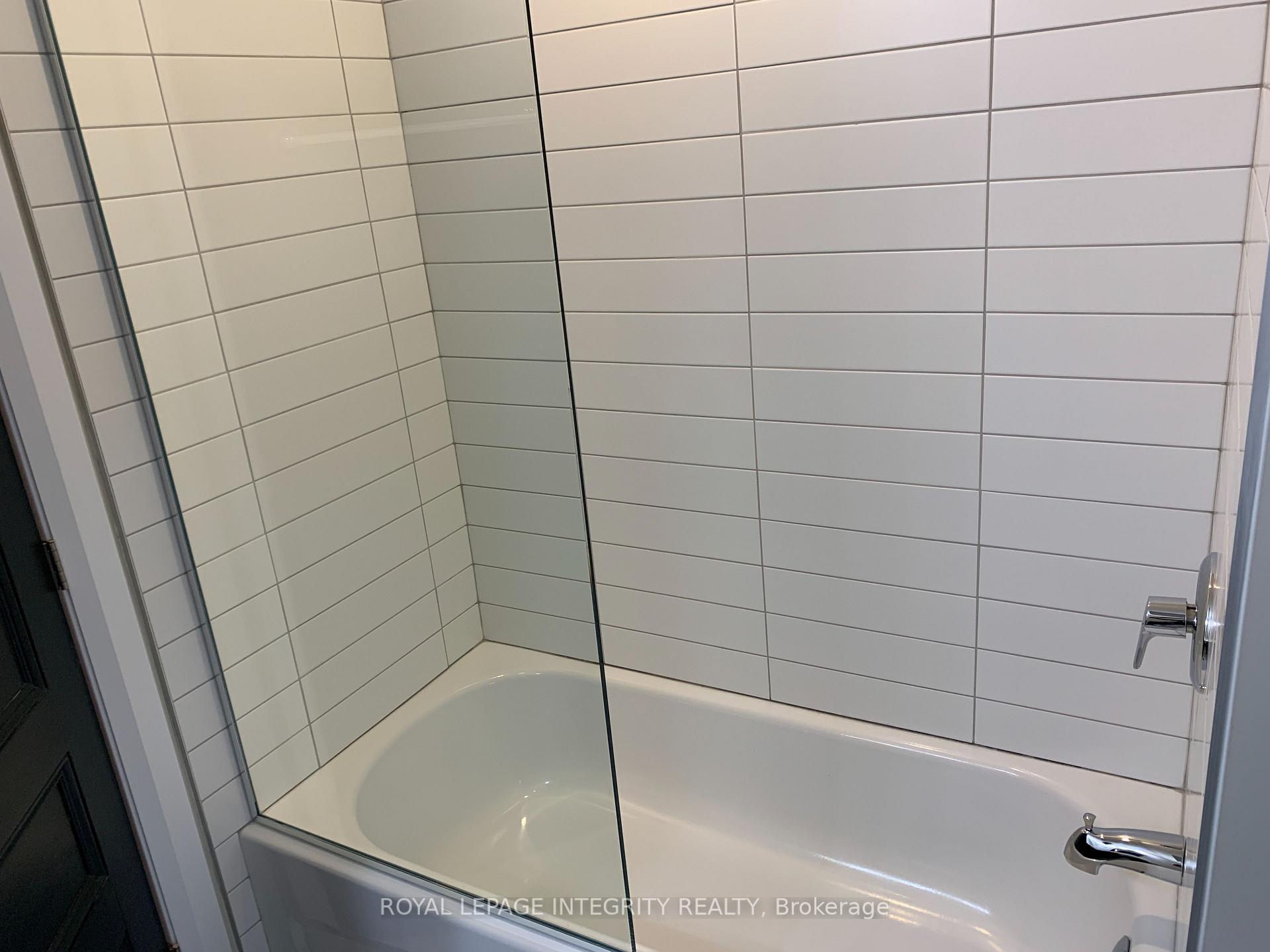 Photo 11 of Unit 3, 470 Besserer Street, Ottawa, Sandy Hill — HOMEH