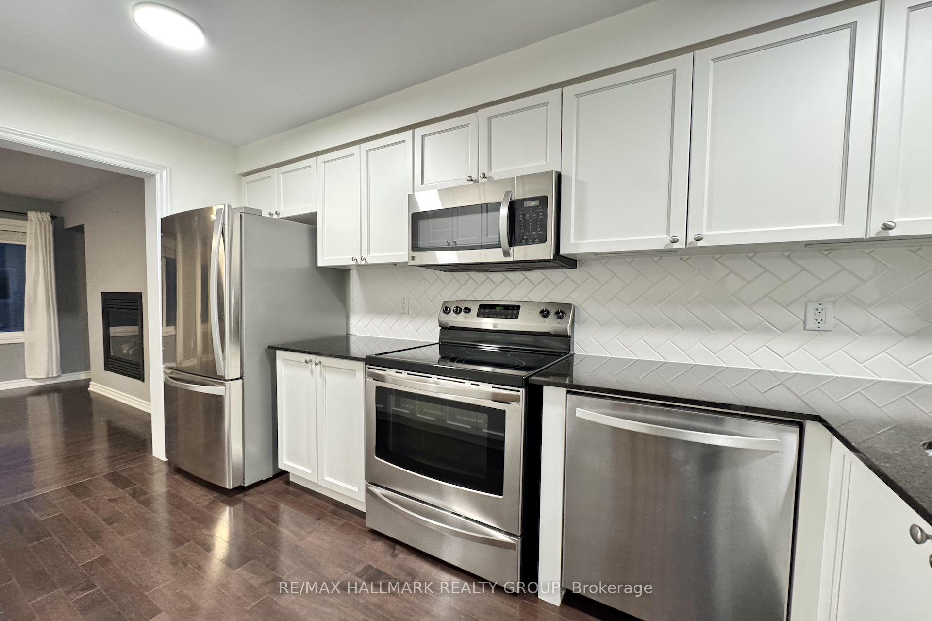 Photo 7 of 422 Coldwater Crescent, Ottawa, Kanata - Emerald Meadows/Trailwest — HOMEH