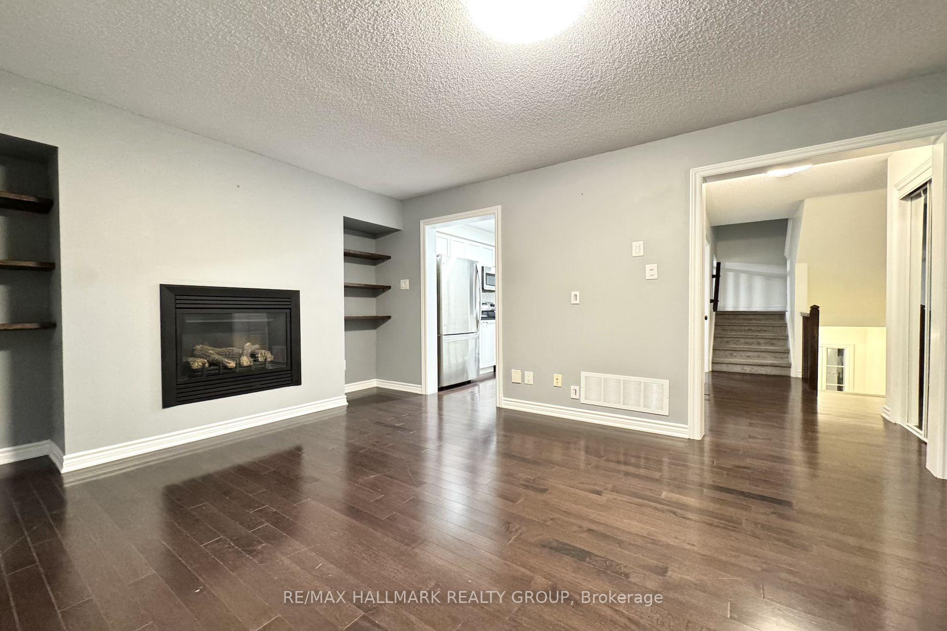 Photo 9 of 422 Coldwater Crescent, Ottawa, Kanata - Emerald Meadows/Trailwest — HOMEH