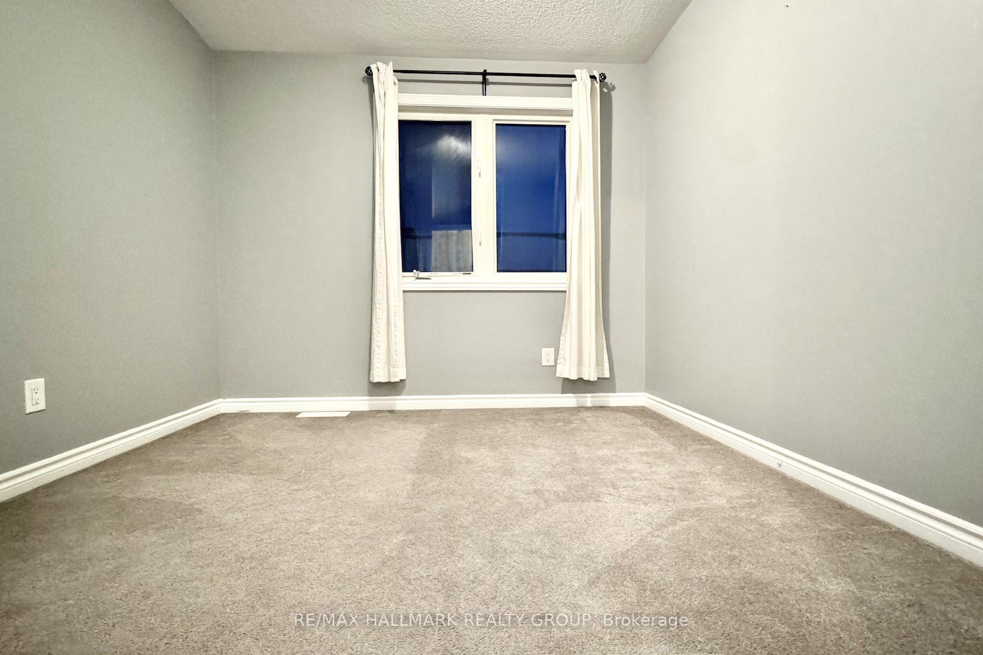 Photo 16 of 422 Coldwater Crescent, Ottawa, Kanata - Emerald Meadows/Trailwest — HOMEH