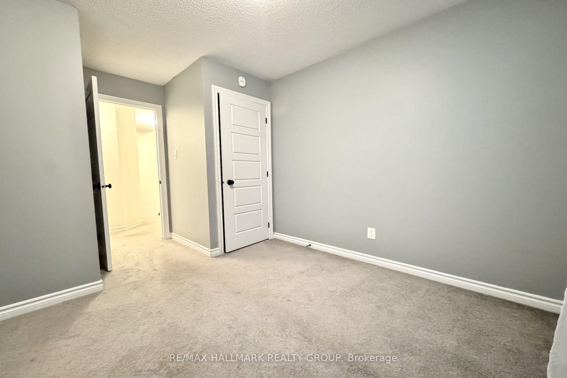 Photo 17 of 422 Coldwater Crescent, Ottawa, Kanata - Emerald Meadows/Trailwest — HOMEH