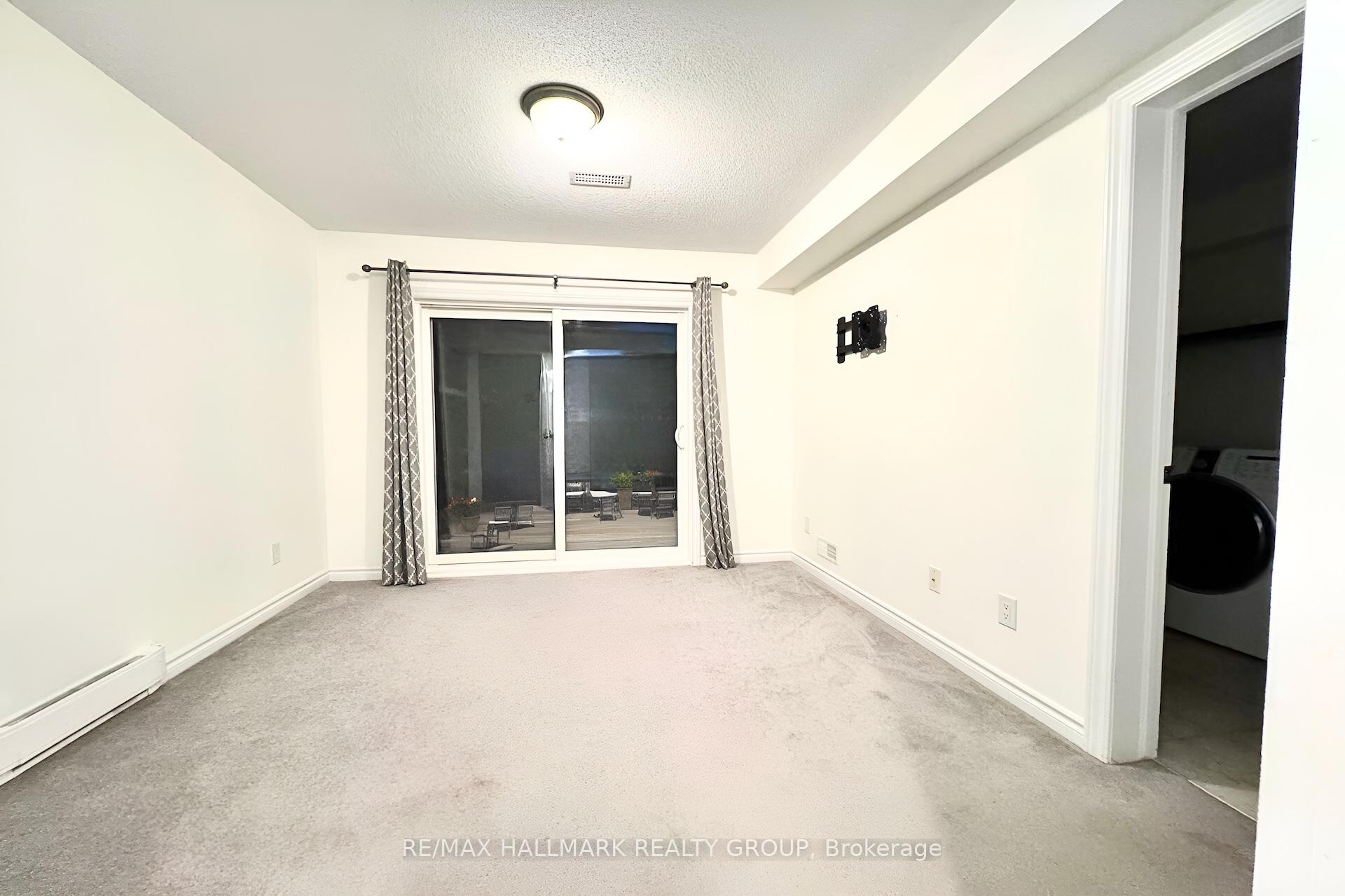 Photo 20 of 422 Coldwater Crescent, Ottawa, Kanata - Emerald Meadows/Trailwest — HOMEH