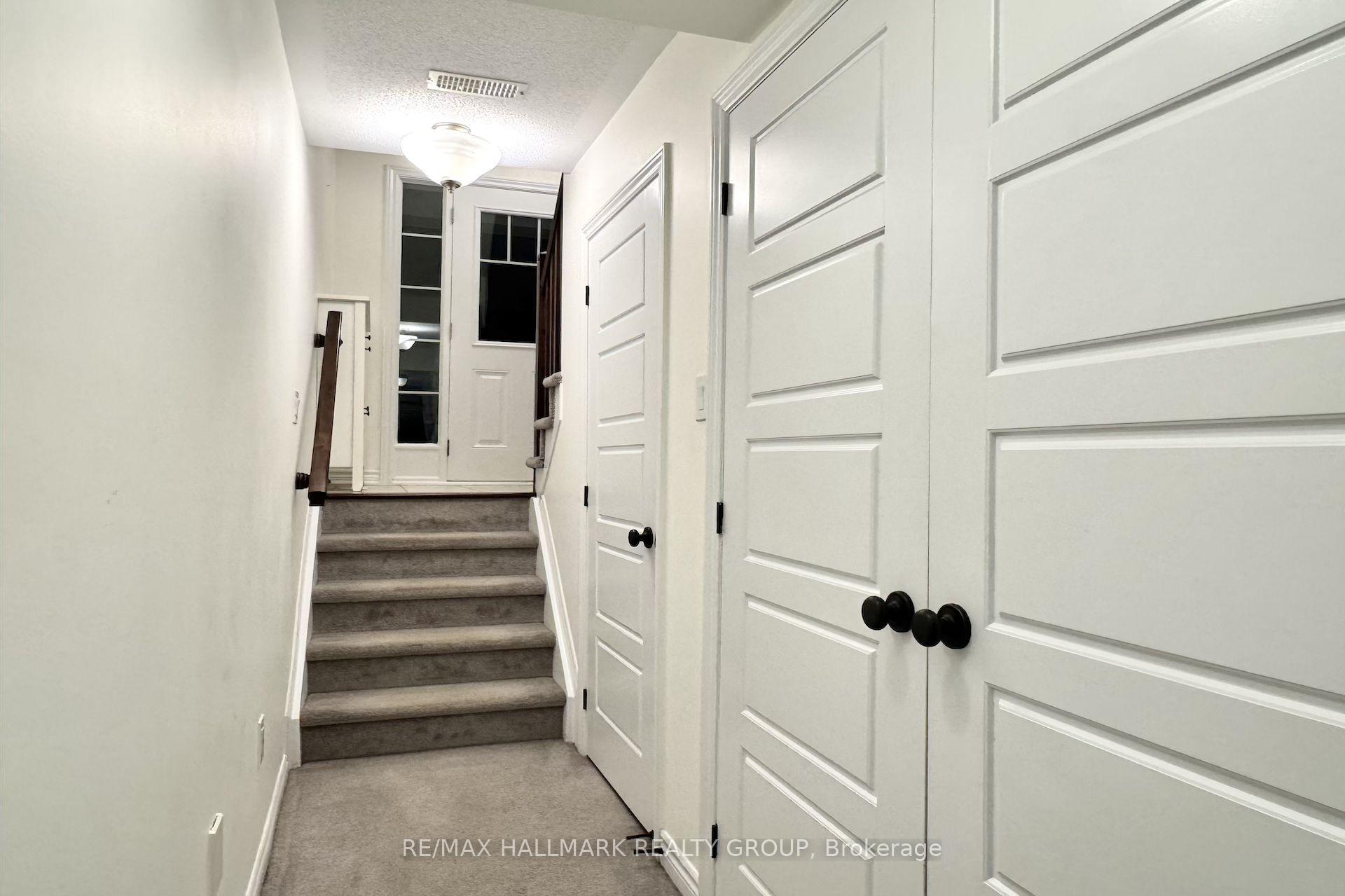 Photo 24 of 422 Coldwater Crescent, Ottawa, Kanata - Emerald Meadows/Trailwest — HOMEH