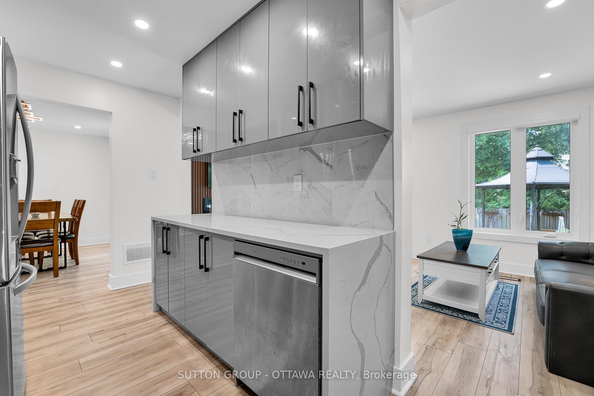 Photo 15 of 3085 Uplands Drive, Ottawa, Hunt Club Woods — HOMEH