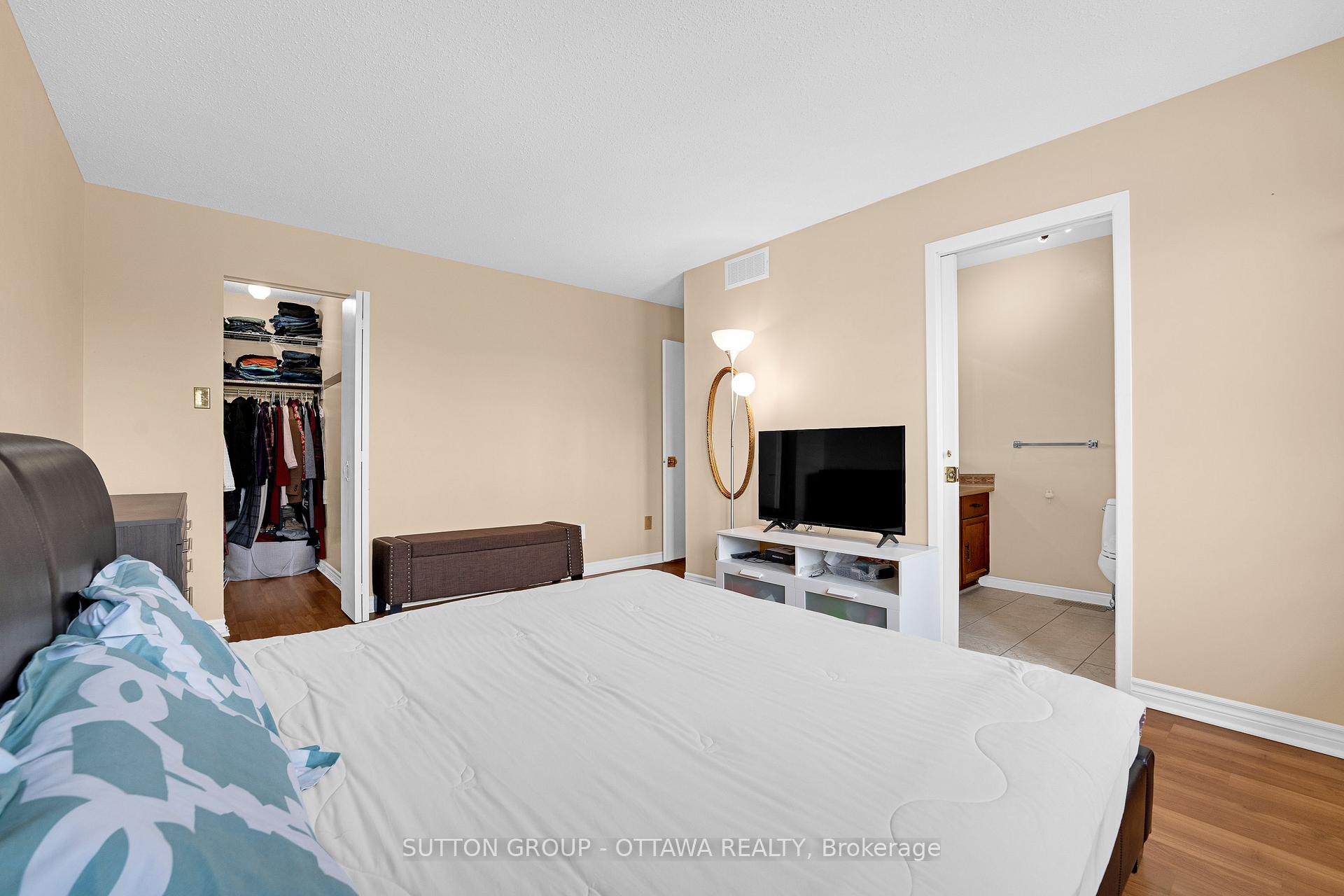 Photo 25 of 3085 Uplands Drive, Ottawa, Hunt Club Woods — HOMEH