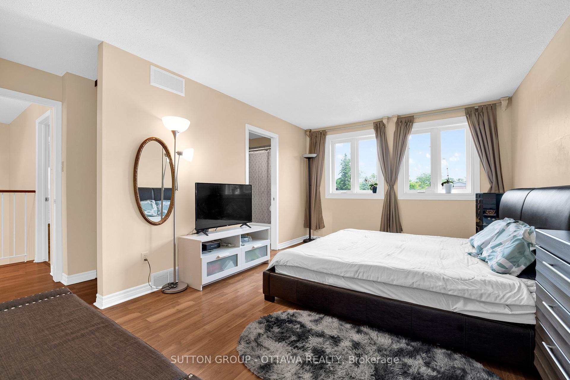 Photo 26 of 3085 Uplands Drive, Ottawa, Hunt Club Woods — HOMEH