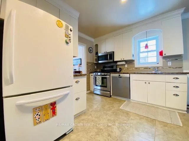Photo 12 of 64 Byng Avenue, Kapuskasing — HOMEH