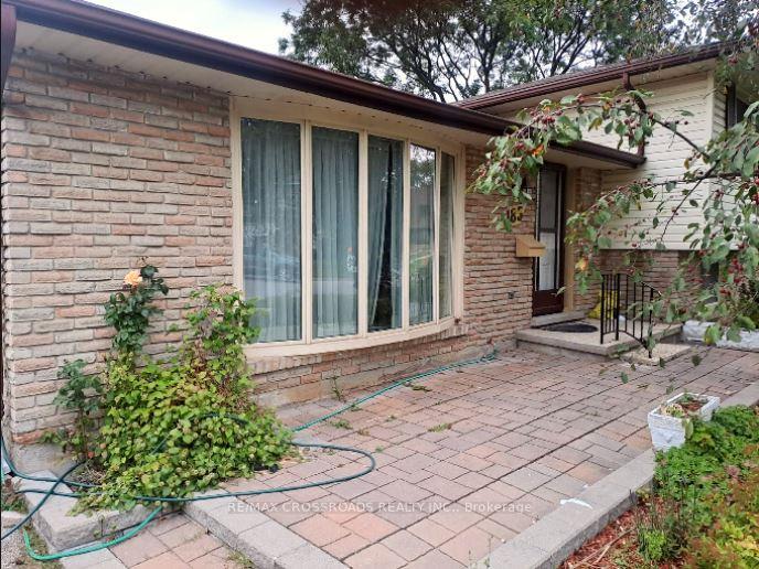 Photo 1 of Unit Upper, 185 Appalachian Crescent, Kitchener — HOMEH