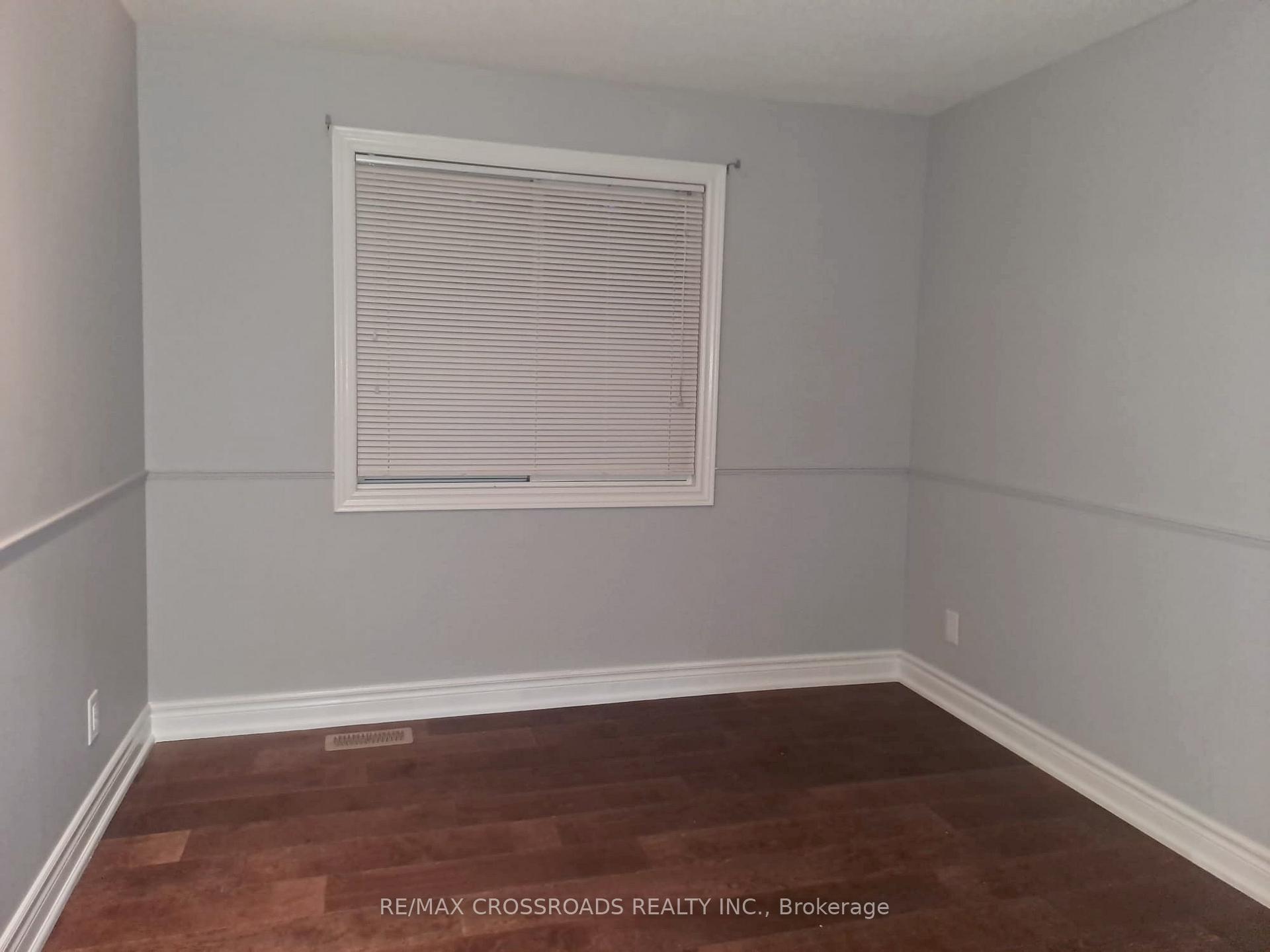 Photo 8 of Unit Upper, 185 Appalachian Crescent, Kitchener — HOMEH