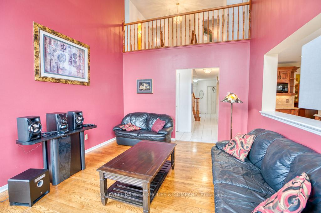 Photo 10 of 75 Dossetter Way, Ottawa, Hunt Club Park — HOMEH
