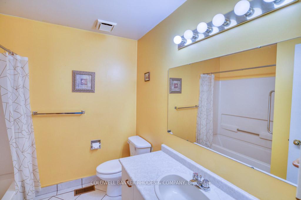 Photo 20 of 75 Dossetter Way, Ottawa, Hunt Club Park — HOMEH
