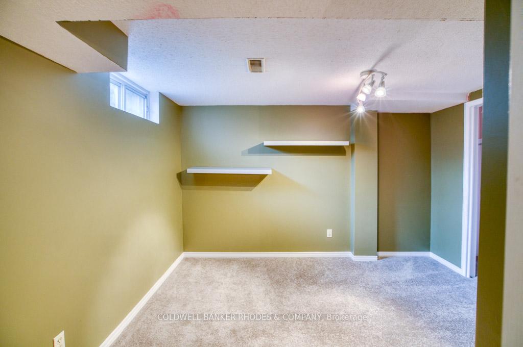 Photo 24 of 75 Dossetter Way, Ottawa, Hunt Club Park — HOMEH