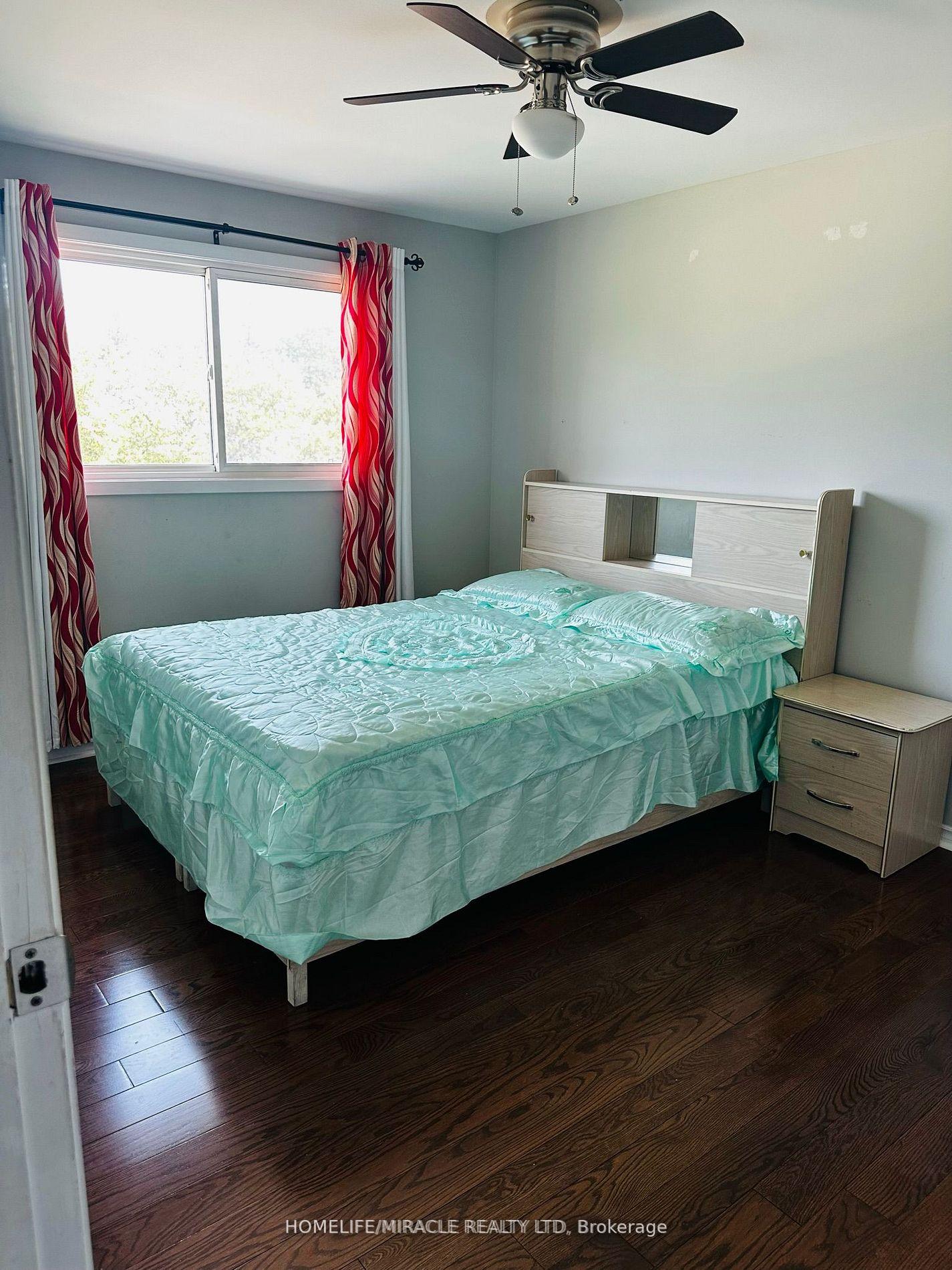 Photo 3 of 213 Mcmurchy Avenue S, Brampton, Brampton South — HOMEH