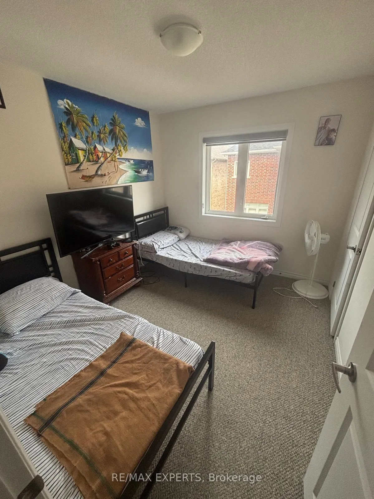 Photo 2 of 2300 Grainger Loop, Innisfil, Rural Innisfil — HOMEH