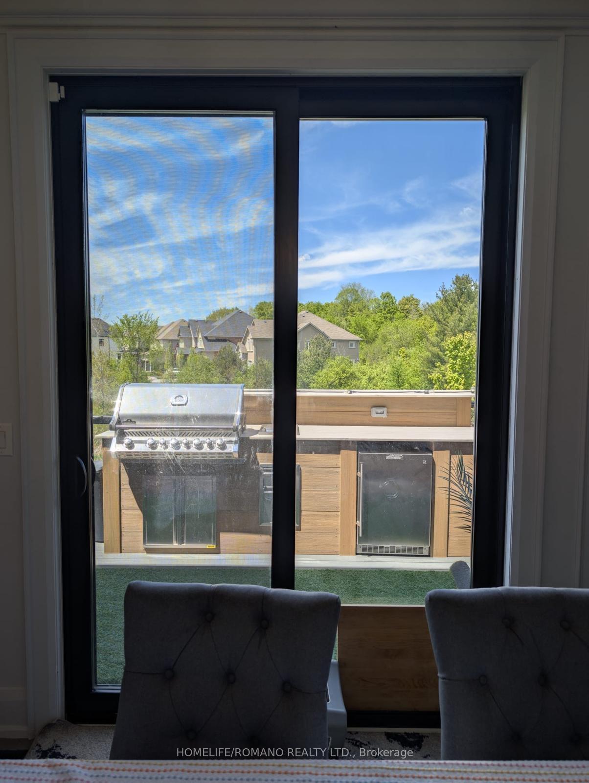 Photo 9 of Unit Main &  2nd, 6 Bluff Trail, King, Nobleton — HOMEH
