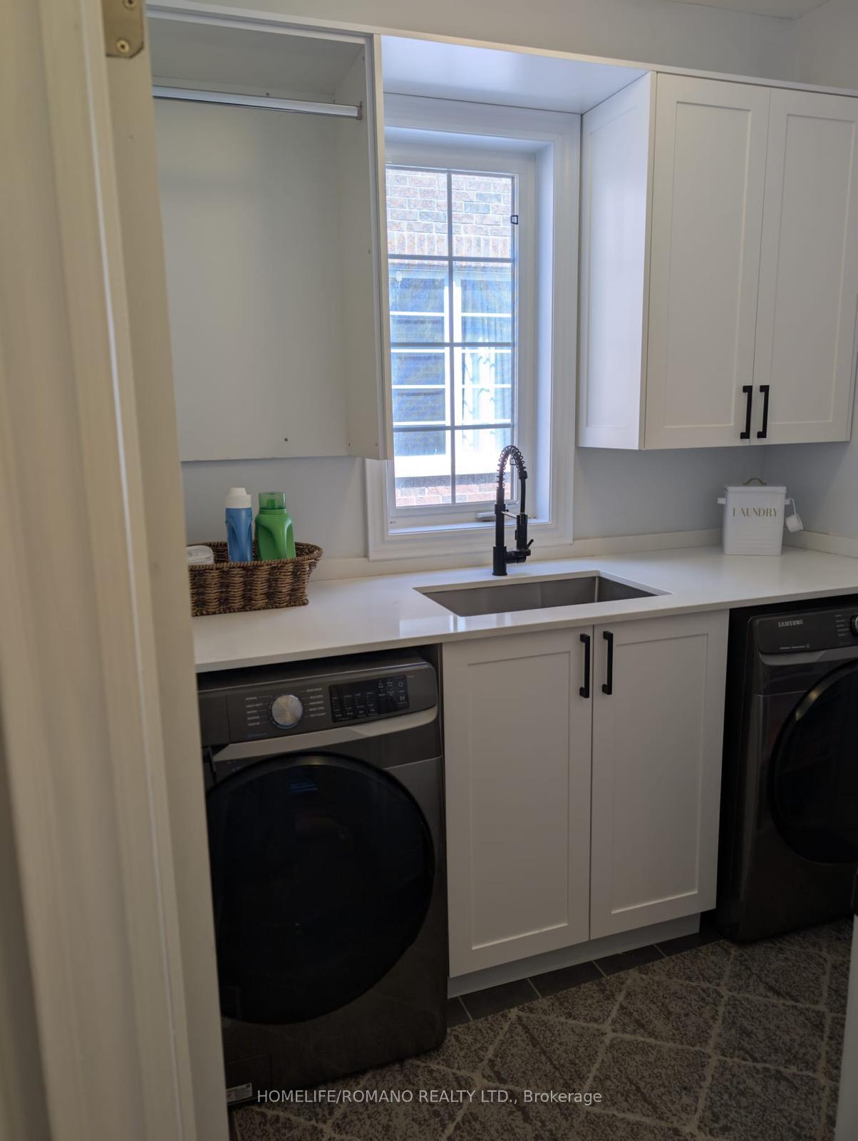 Photo 19 of Unit Main &  2nd, 6 Bluff Trail, King, Nobleton — HOMEH