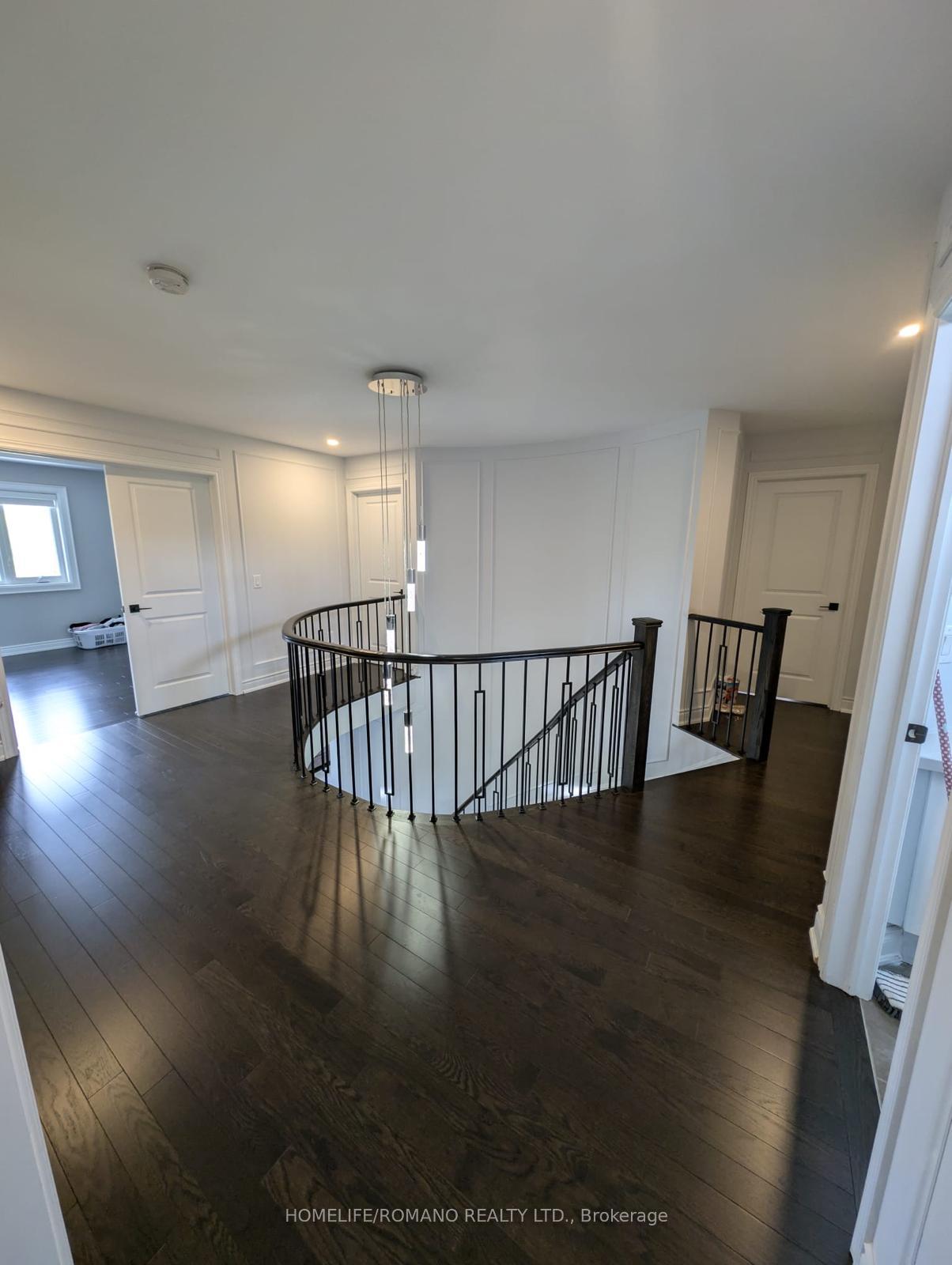 Photo 21 of Unit Main &  2nd, 6 Bluff Trail, King, Nobleton — HOMEH
