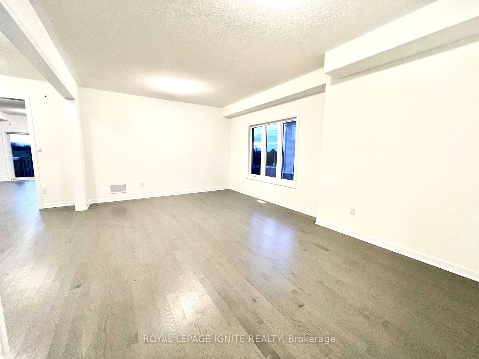 Photo 2 of 104 Windermere Boulevard, Loyalist, Bath — HOMEH