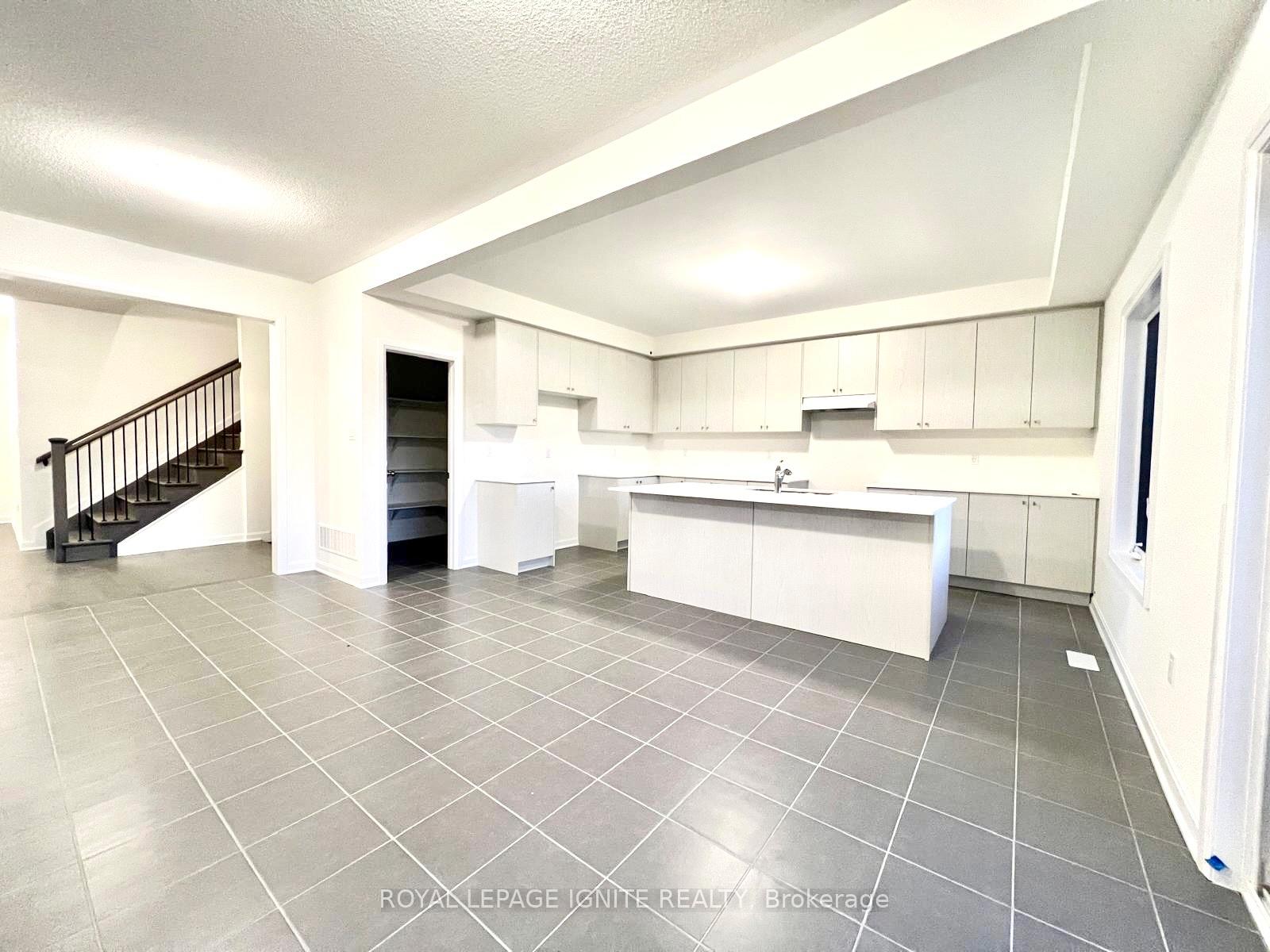Photo 4 of 104 Windermere Boulevard, Loyalist, Bath — HOMEH