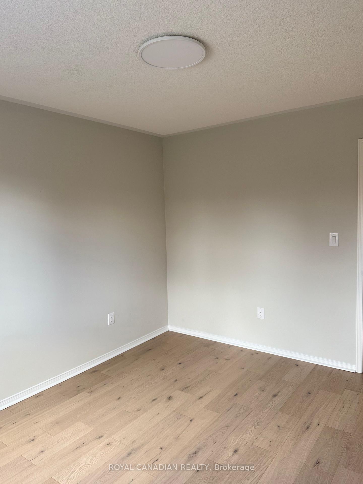 Photo 4 of 33 Gordon Weeden Road, Markham, Greensborough — HOMEH
