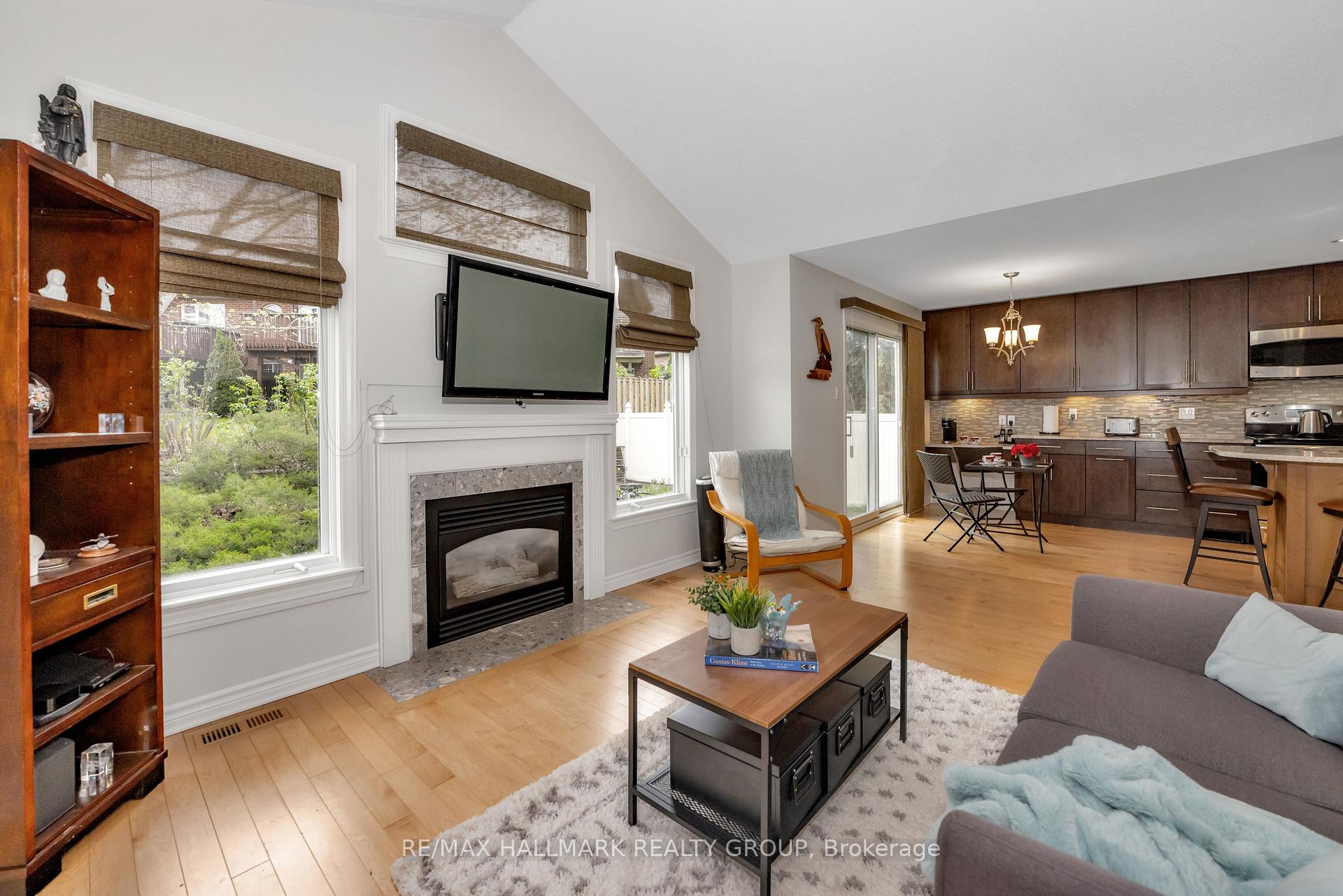 Photo 6 of 61 Kimberwick Crescent, Ottawa, Quinterra — HOMEH