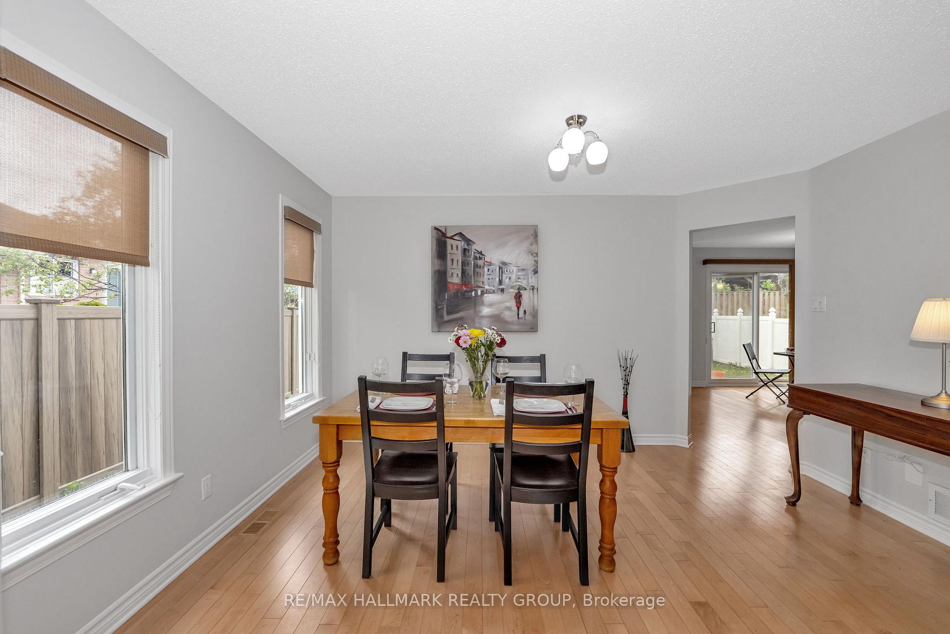 Photo 18 of 61 Kimberwick Crescent, Ottawa, Quinterra — HOMEH