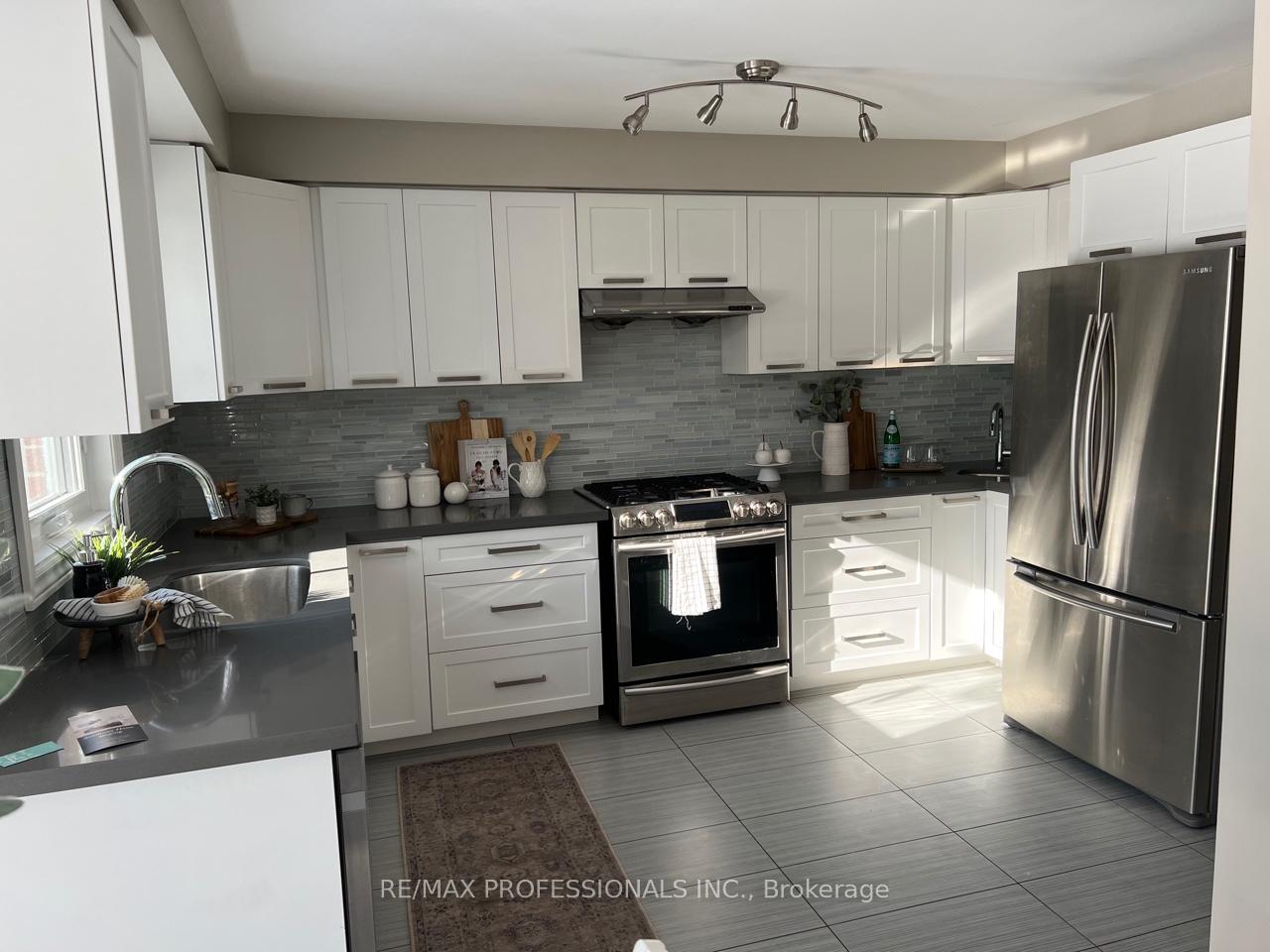 Photo 4 of Unit MAIN, 79 Rotherglen Road, Ajax, Central West — HOMEH