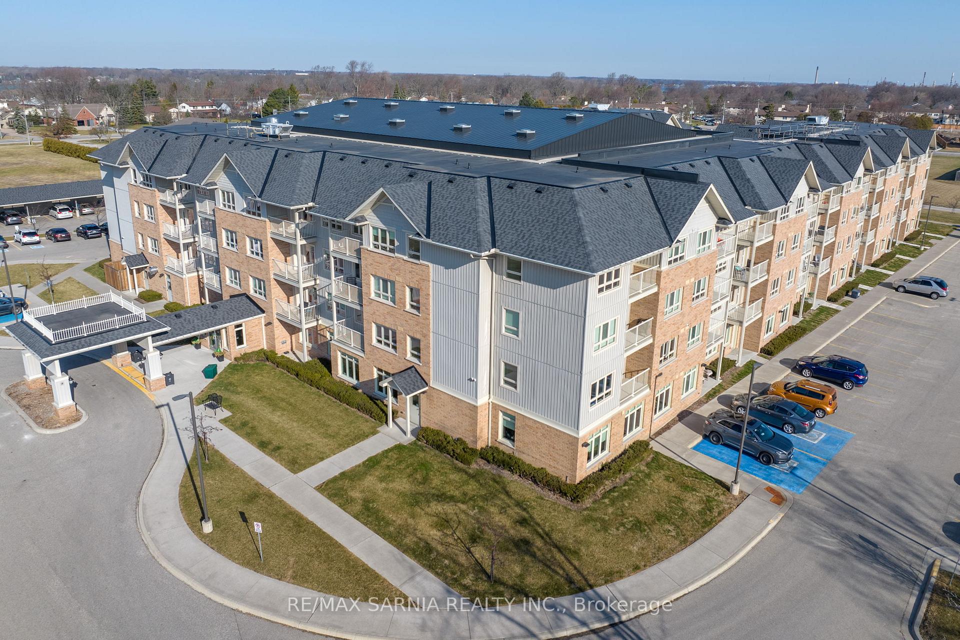 Photo 1 of Unit 425, 180 Bunker Avenue, St. Clair — HOMEH
