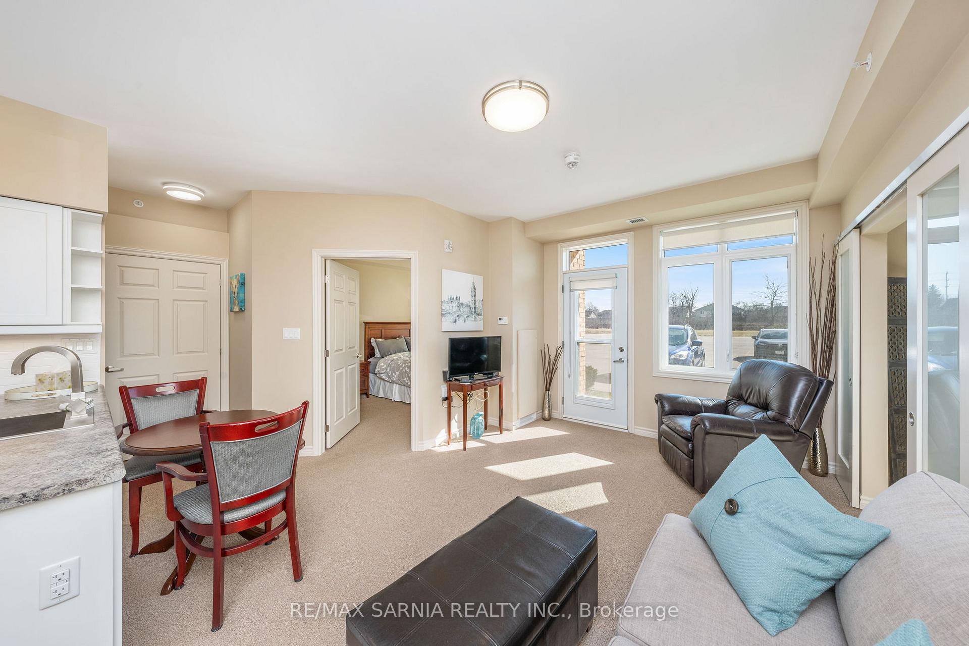 Photo 5 of Unit 425, 180 Bunker Avenue, St. Clair — HOMEH