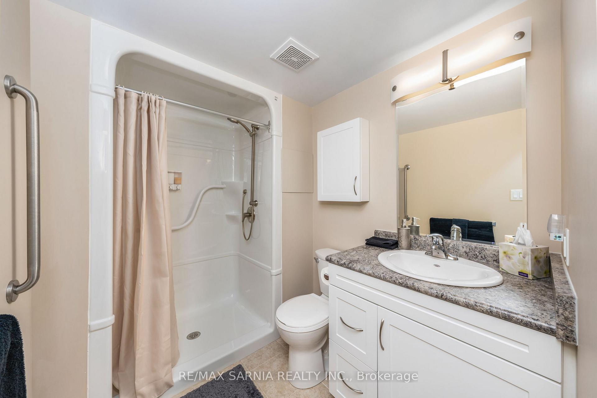 Photo 14 of Unit 425, 180 Bunker Avenue, St. Clair — HOMEH