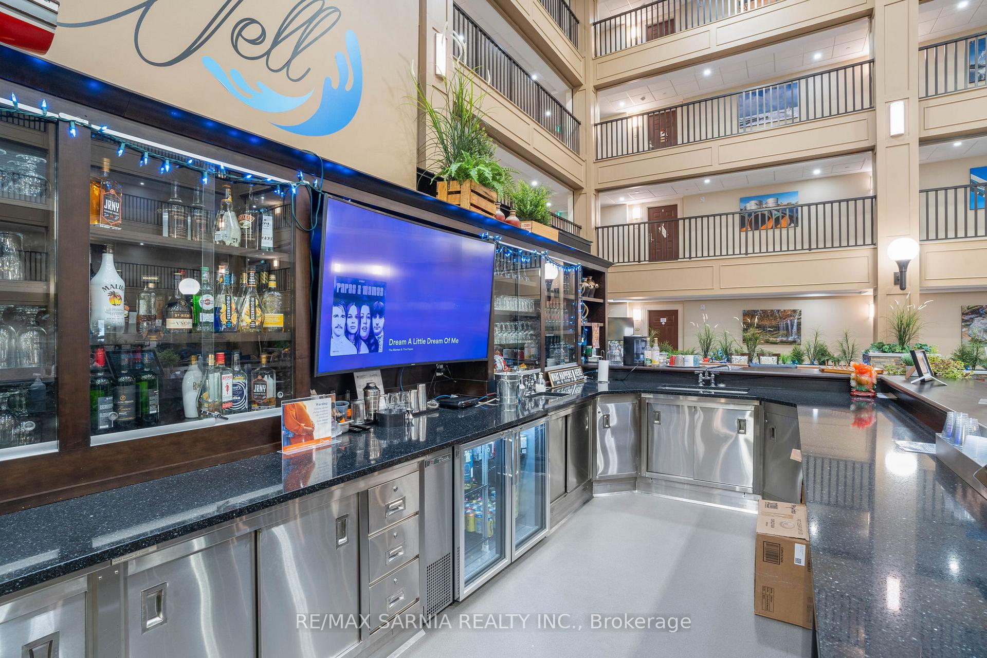 Photo 12 of Unit 425, 180 Bunker Avenue, St. Clair — HOMEH