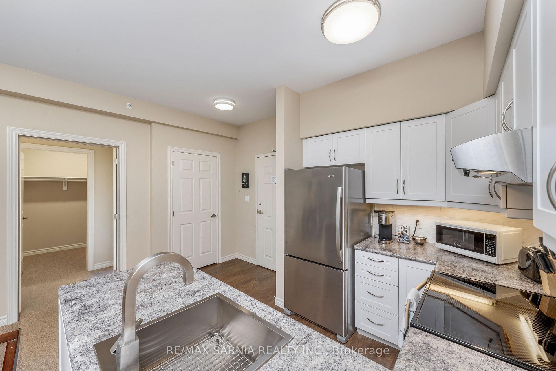 Photo 8 of Unit 307, 180 Bunker Avenue, St. Clair — HOMEH