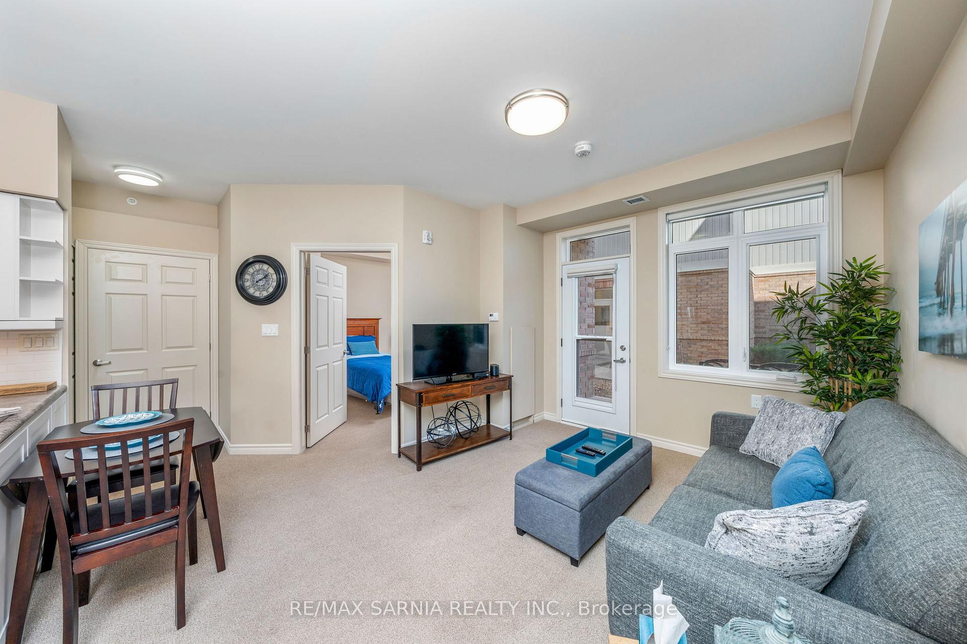 Photo 9 of Unit 307, 180 Bunker Avenue, St. Clair — HOMEH