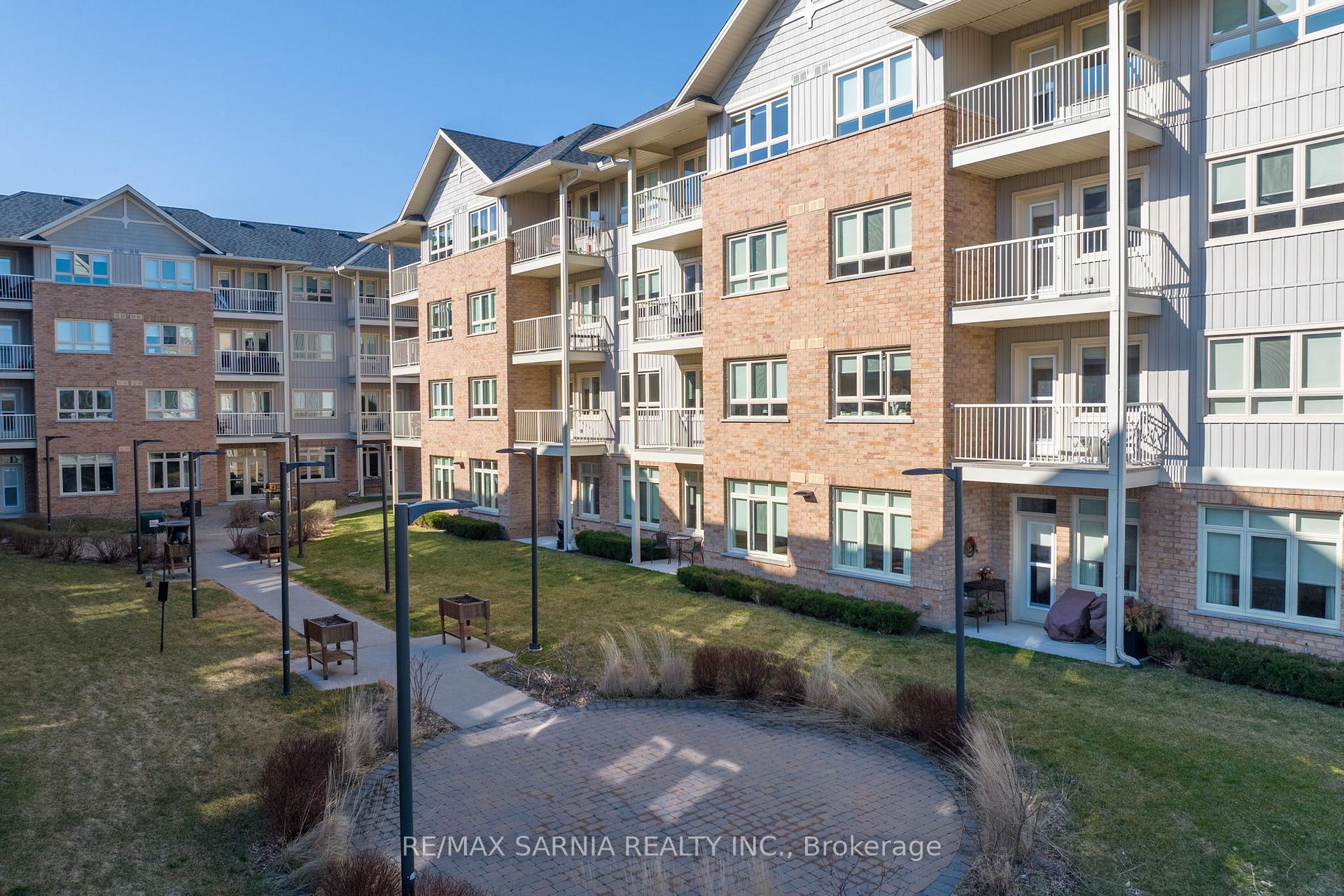 Photo 36 of Unit 307, 180 Bunker Avenue, St. Clair — HOMEH
