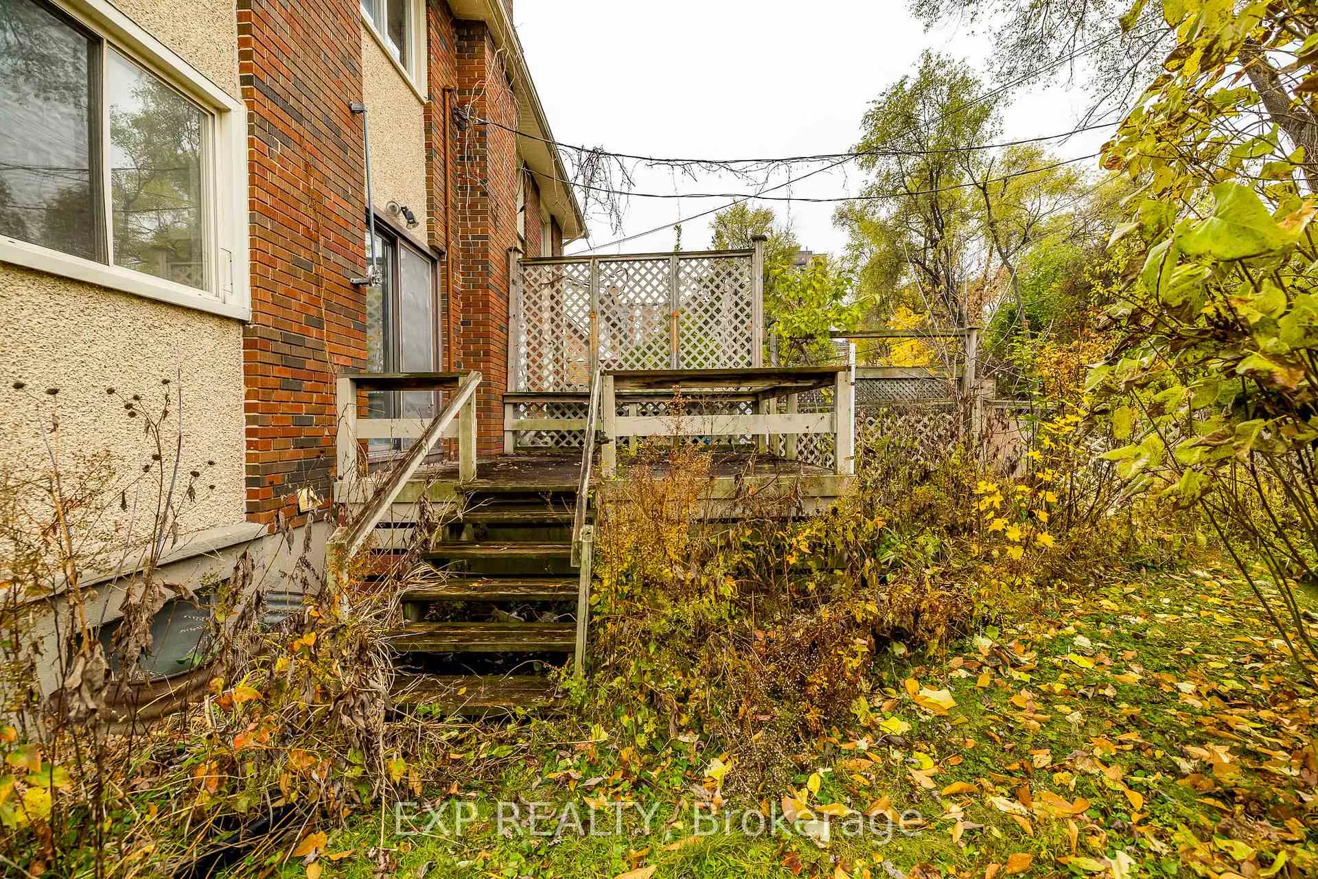Photo 37 of 426 Apple Tree Lane, Ottawa, Viscount Alexander Park — HOMEH