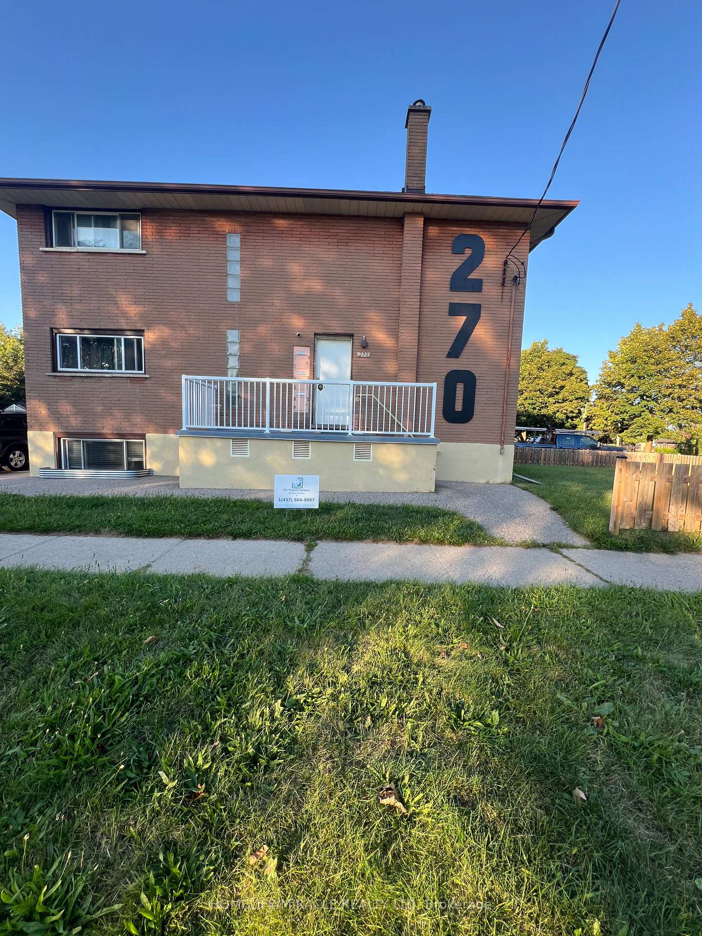 Front of Unit 3, 270 Clifton Road