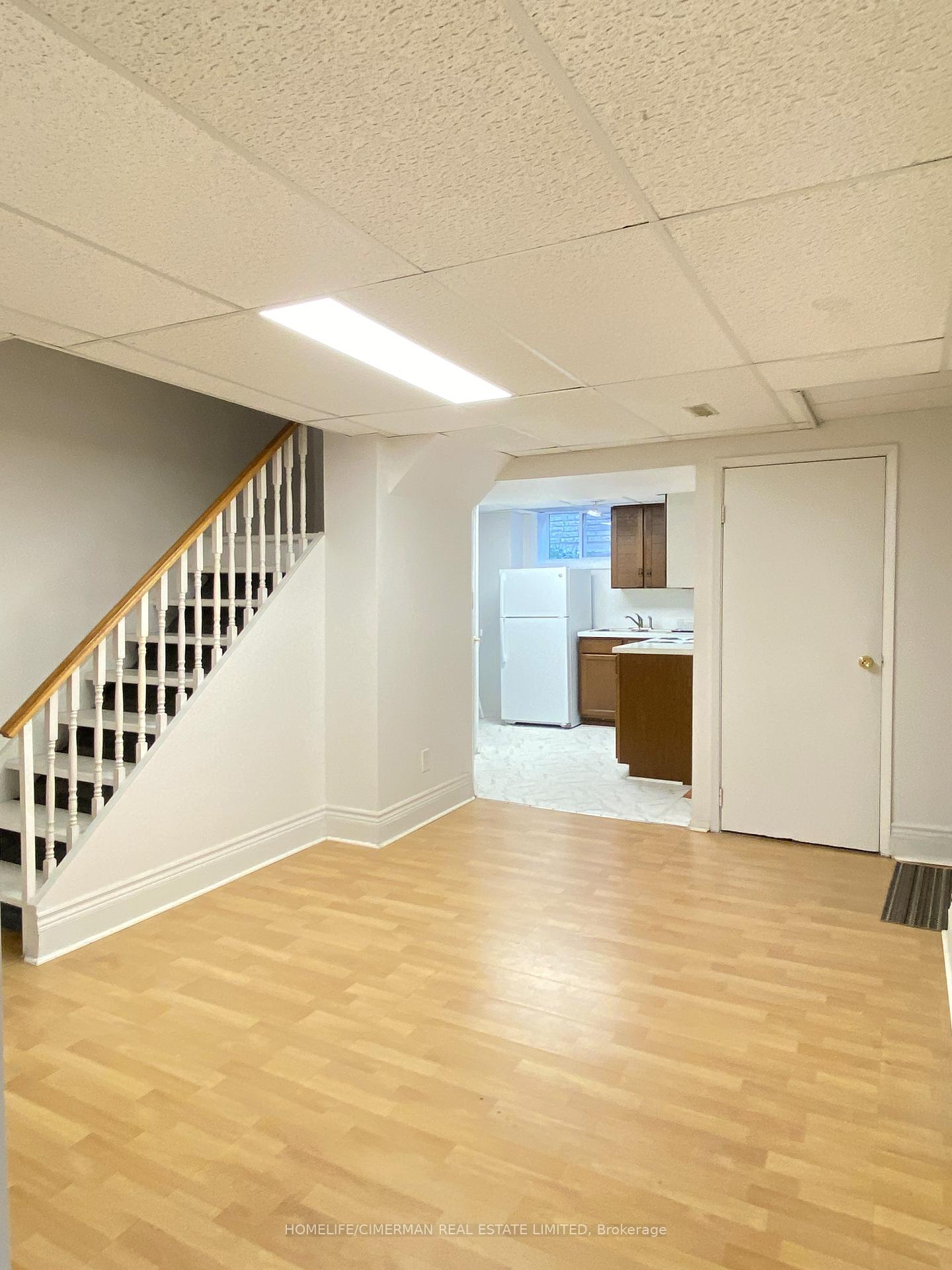 Photo 6 of Unit LOWER, 200 Kemano Road, Aurora, Aurora Heights — HOMEH