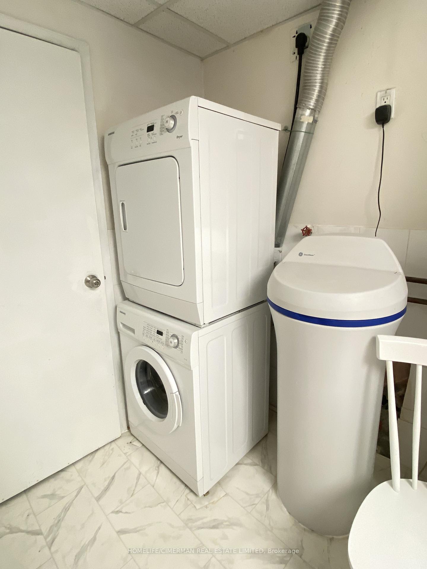Photo 7 of Unit LOWER, 200 Kemano Road, Aurora, Aurora Heights — HOMEH