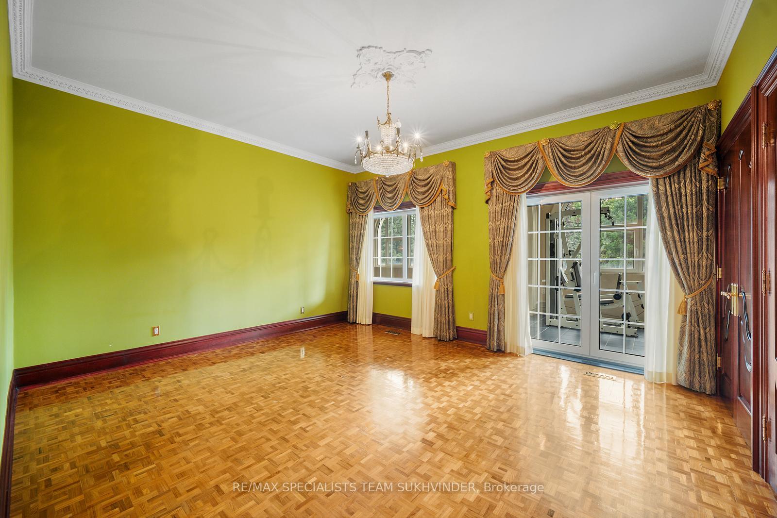 Photo 18 of 409 Dearbourne Avenue, King, King City — HOMEH